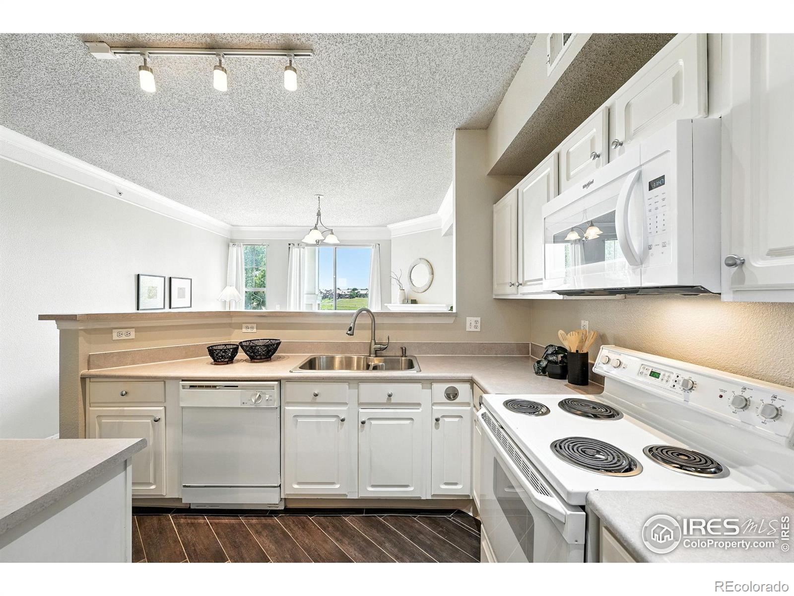 MLS Image #7 for 1876  mallard drive,louisville, Colorado