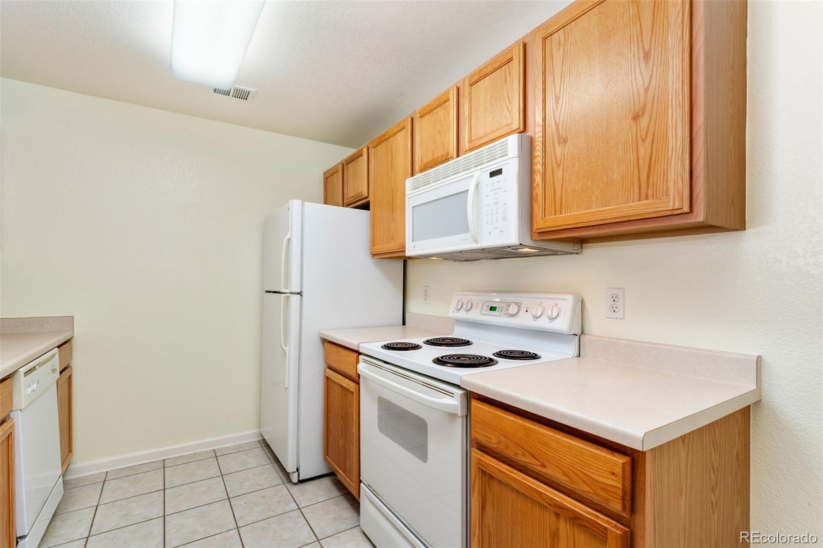 MLS Image #6 for 7440 s blackhawk street,englewood, Colorado