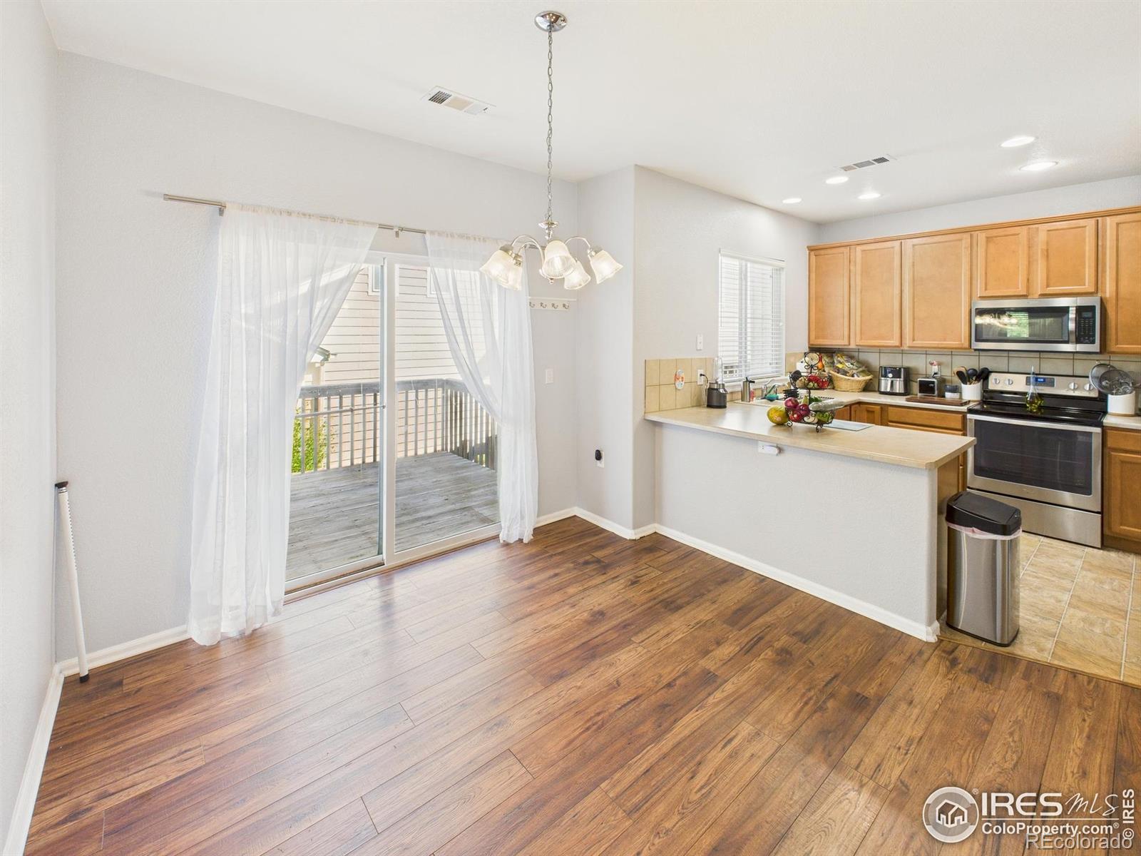 MLS Image #5 for 12912  grant circle,thornton, Colorado