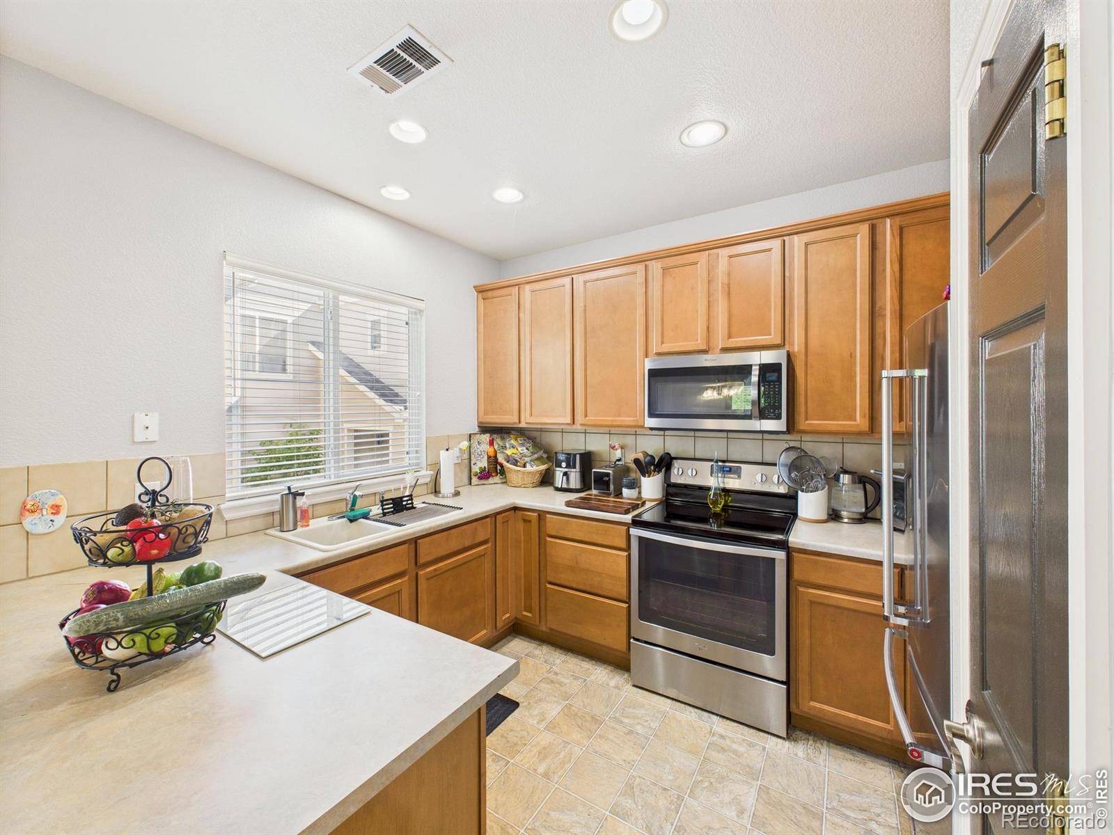 MLS Image #8 for 12912  grant circle,thornton, Colorado