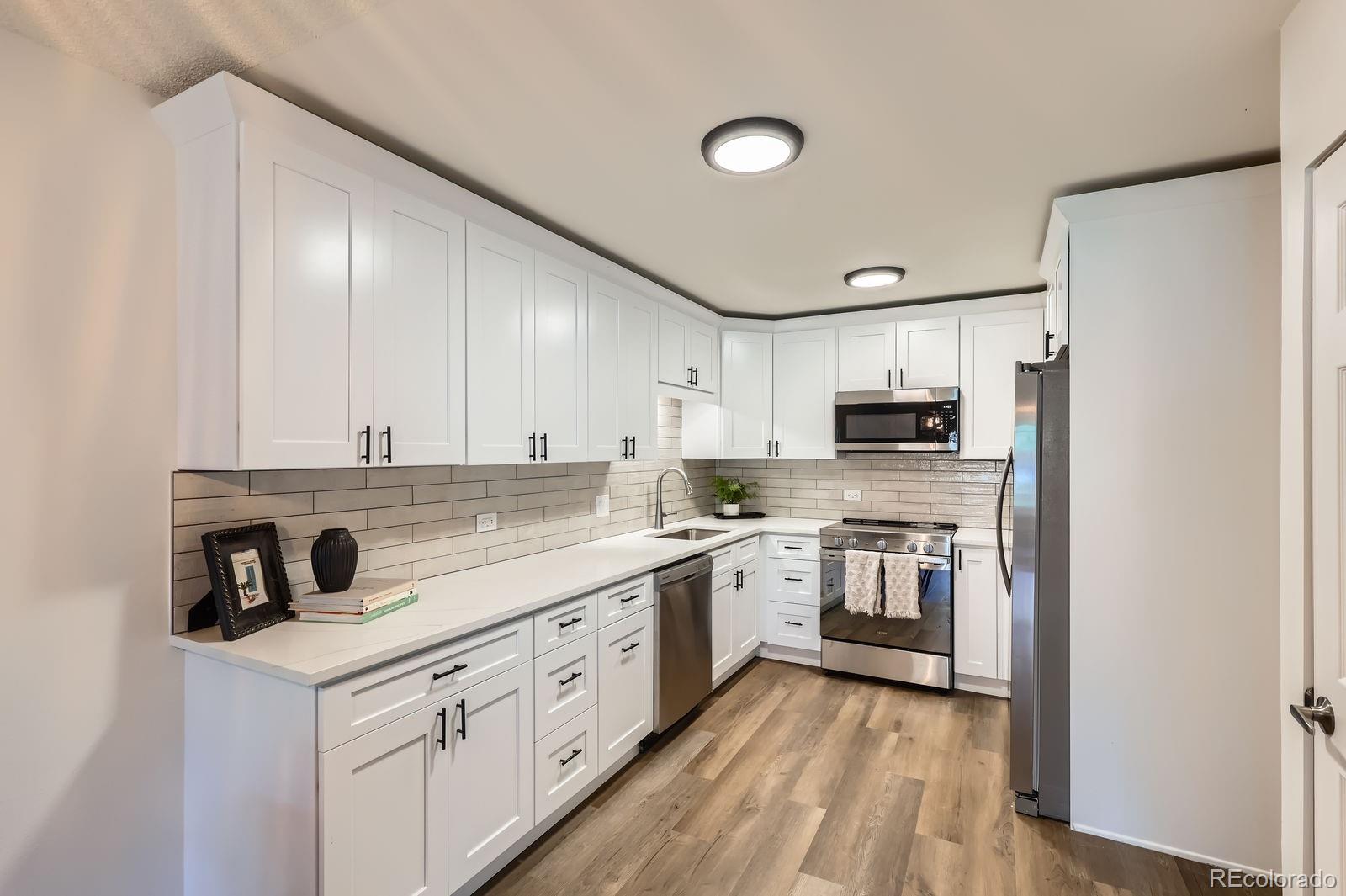 MLS Image #0 for 610 s clinton street 5a,denver, Colorado