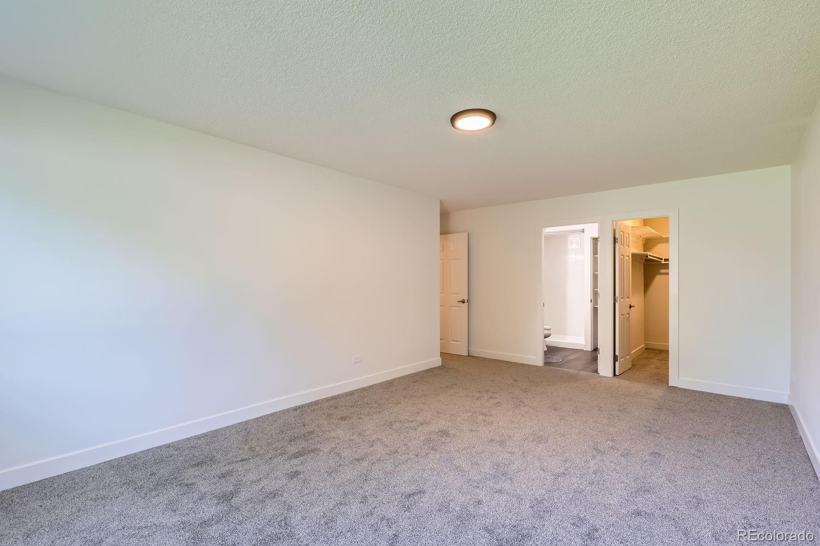 MLS Image #5 for 610 s clinton street 5a,denver, Colorado