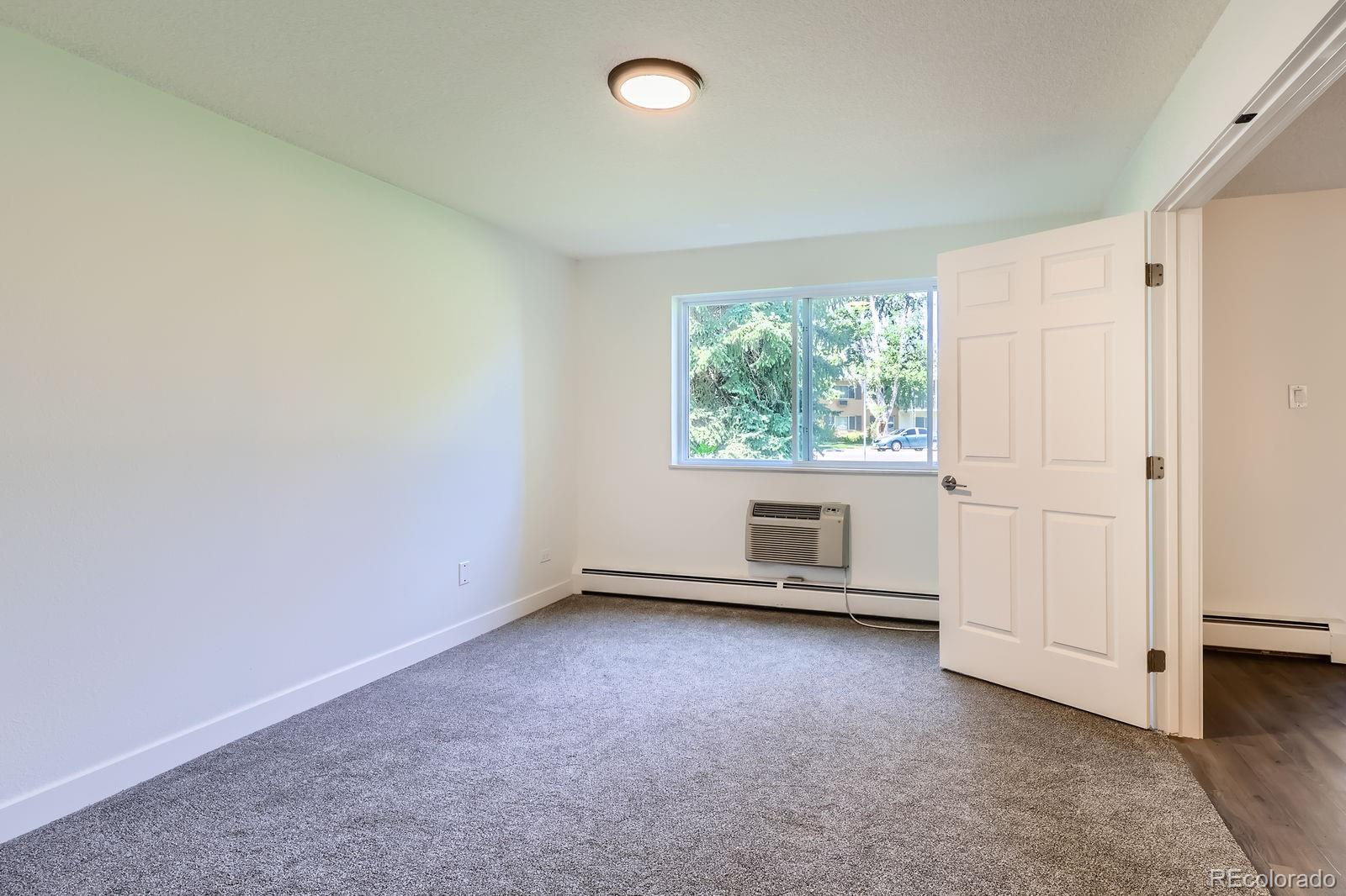 MLS Image #6 for 610 s clinton street 5a,denver, Colorado