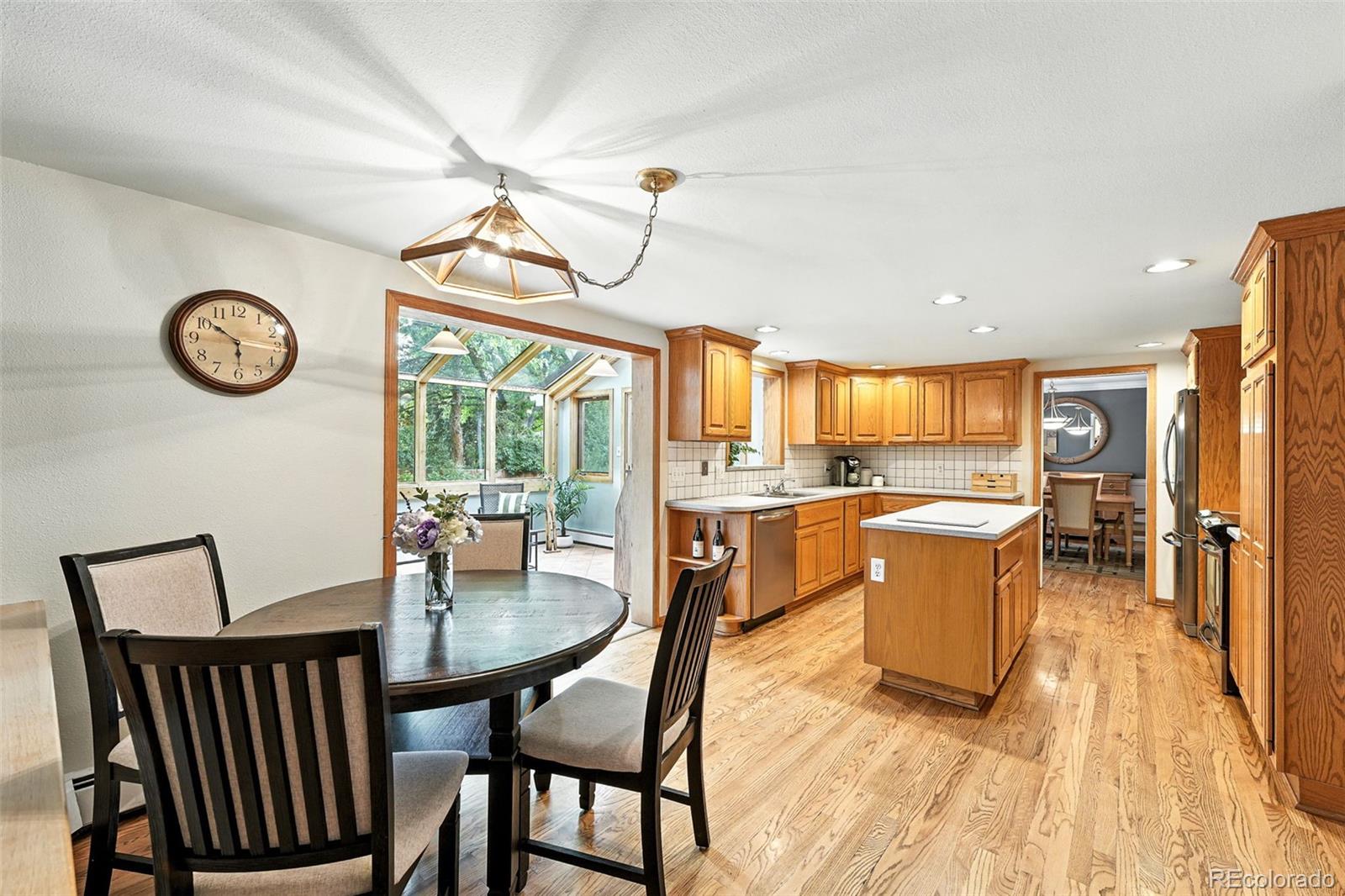 MLS Image #13 for 3871 s narcissus way,denver, Colorado