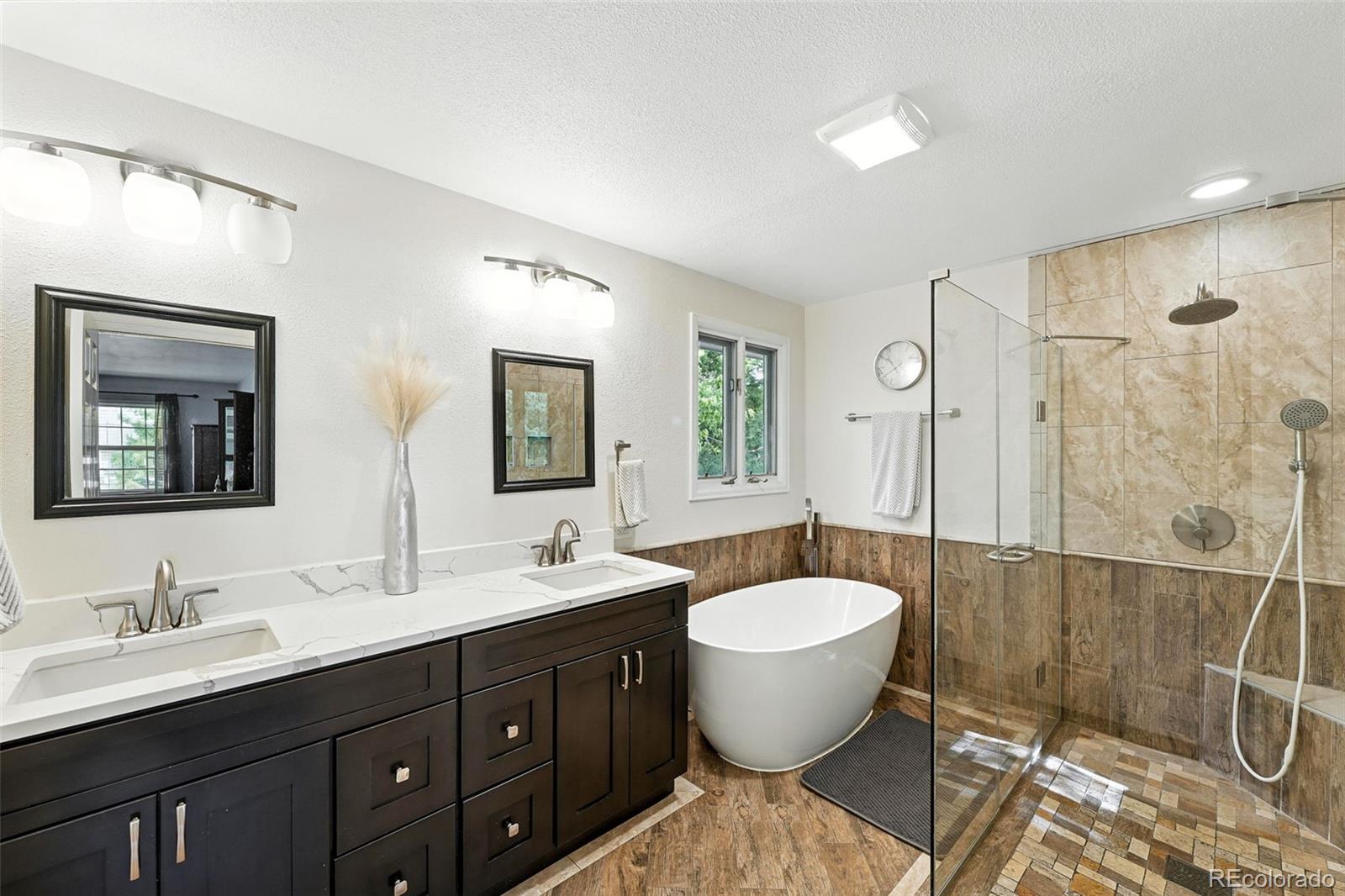 MLS Image #21 for 3871 s narcissus way,denver, Colorado
