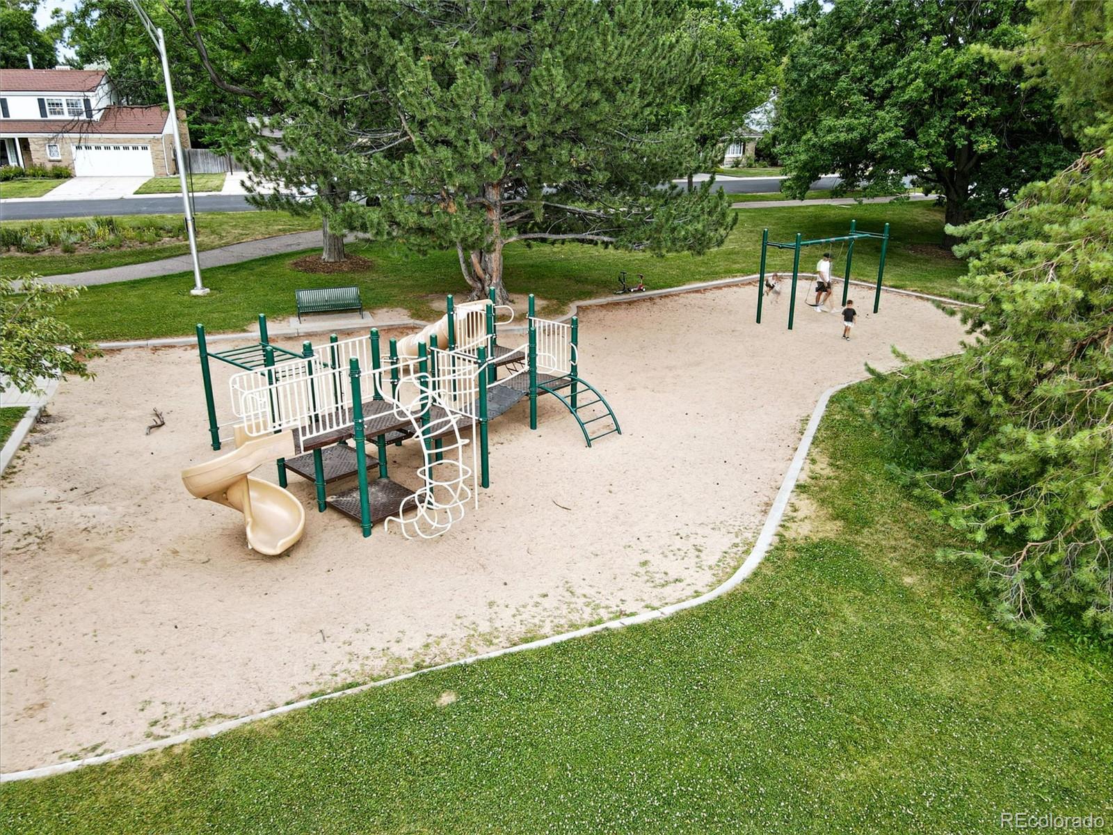 MLS Image #43 for 3871 s narcissus way,denver, Colorado