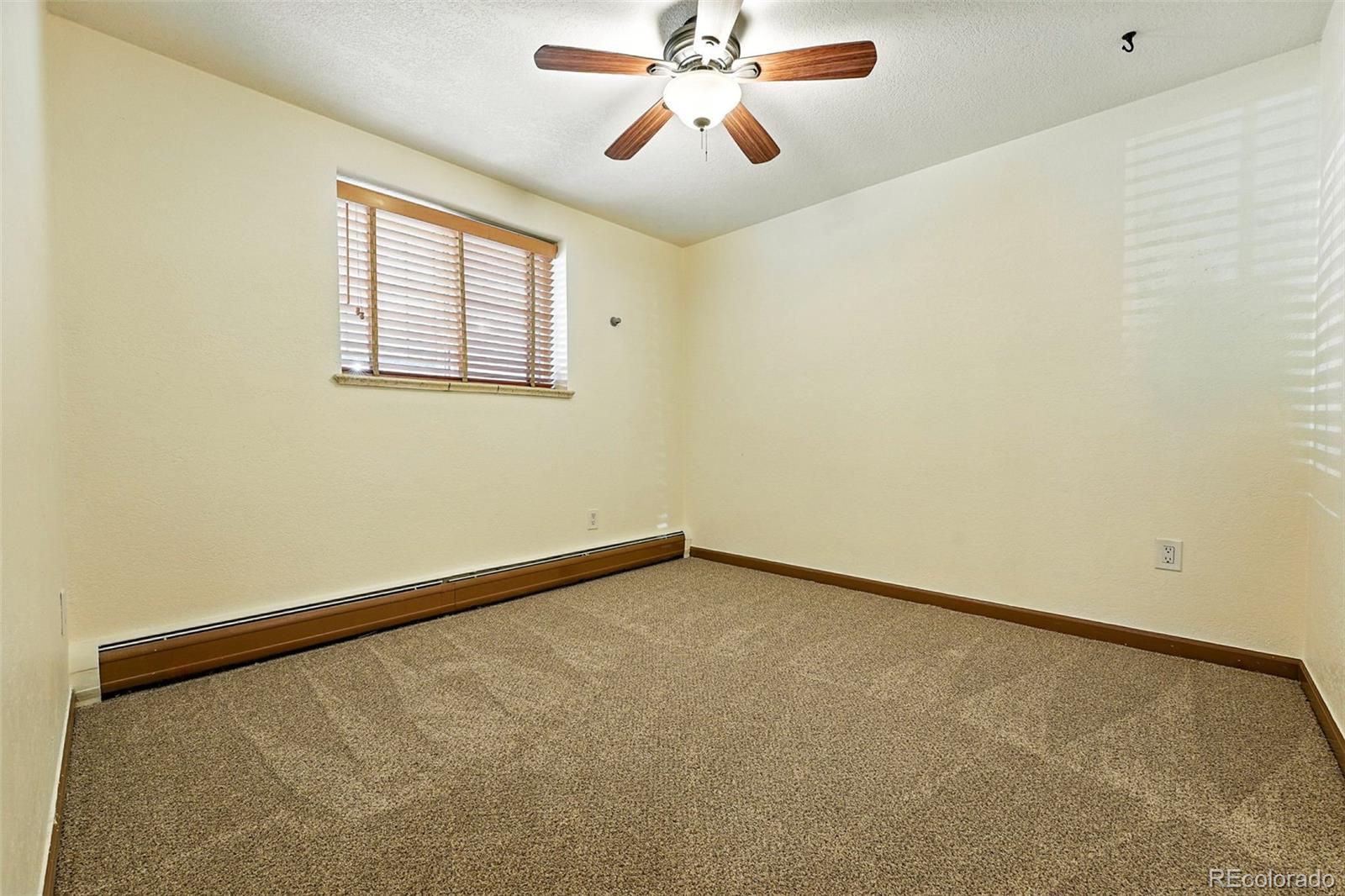 MLS Image #14 for 1045 n clarkson street,denver, Colorado