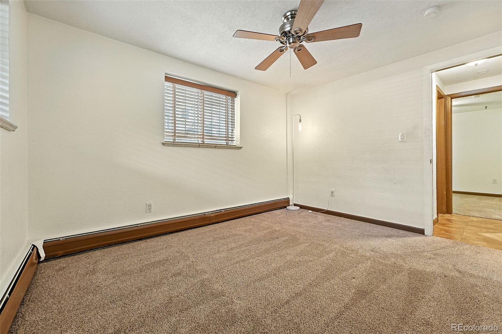 MLS Image #18 for 1045 n clarkson street,denver, Colorado