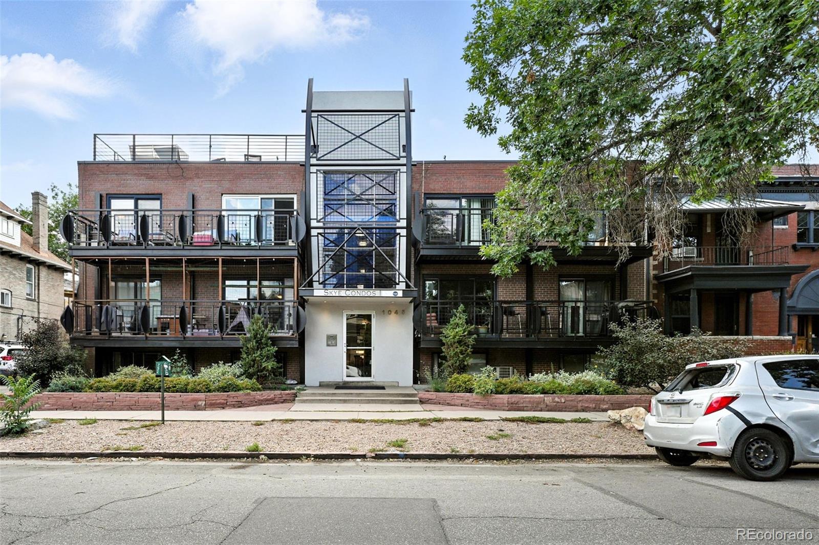 MLS Image #26 for 1045 n clarkson street,denver, Colorado