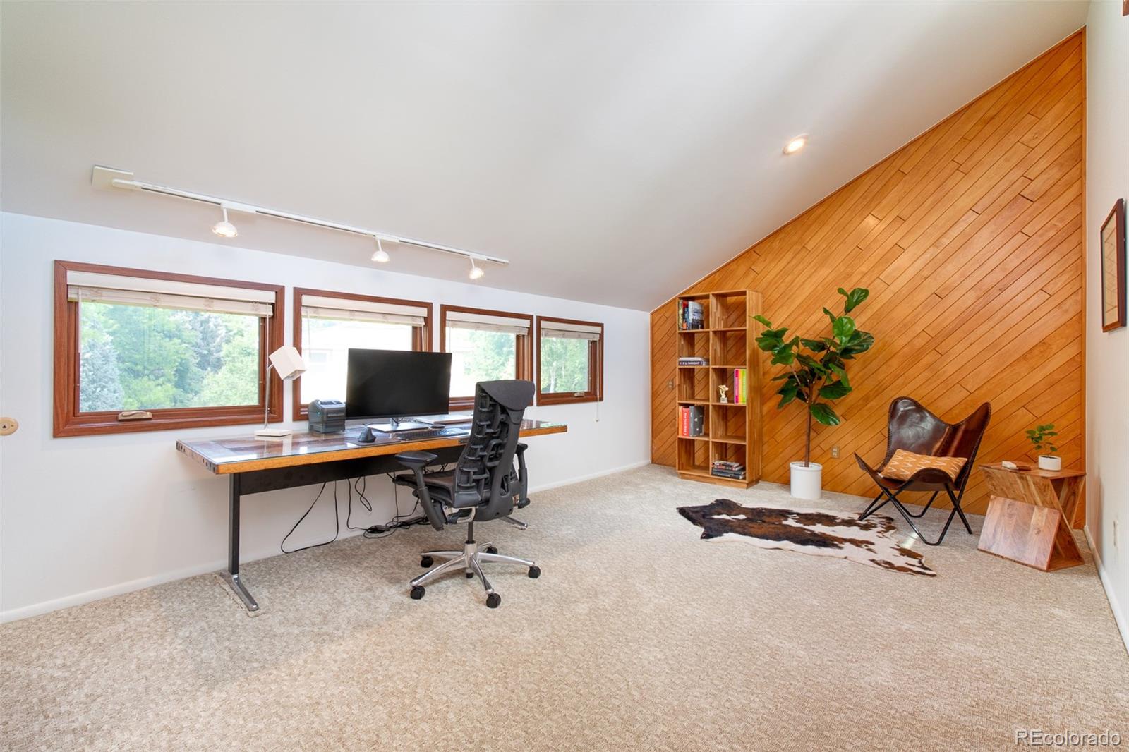 MLS Image #40 for 4049 s niagara way,denver, Colorado