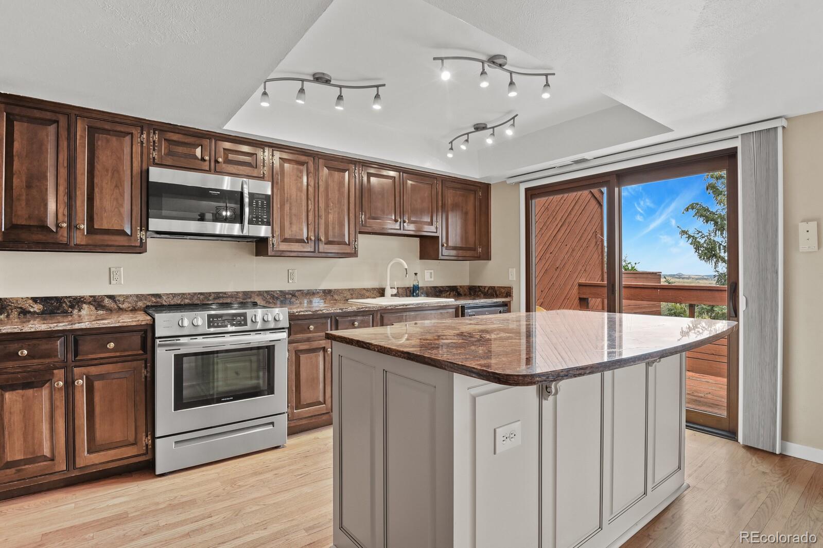 MLS Image #10 for 4529  sentinel rock ,larkspur, Colorado