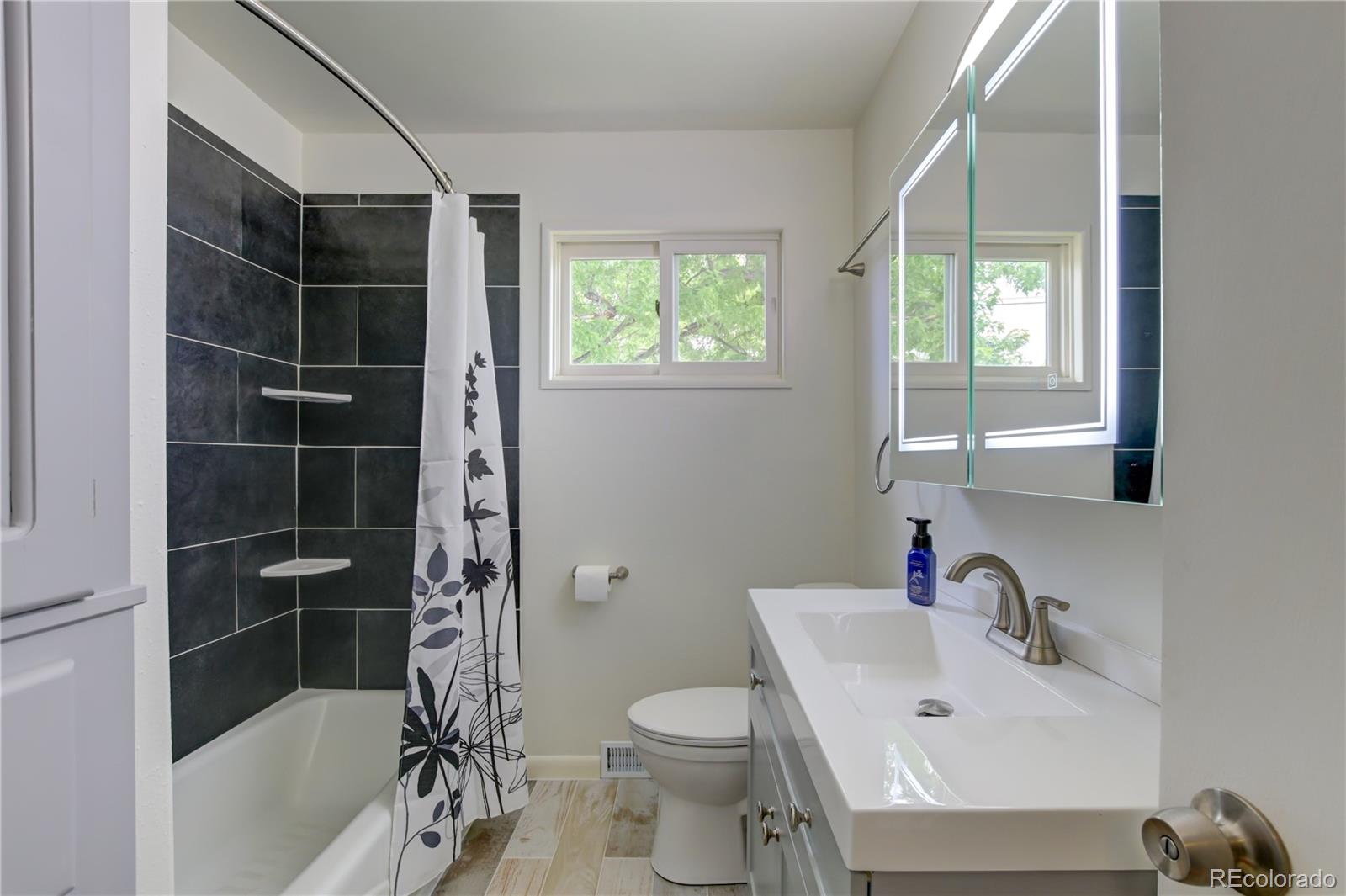 MLS Image #3 for 1371 e bates avenue,englewood, Colorado
