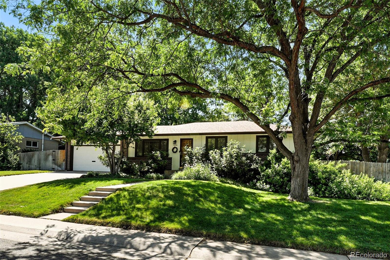MLS Image #6 for 7808 e jefferson avenue,denver, Colorado