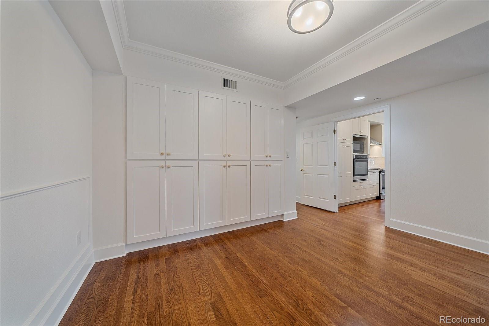 MLS Image #13 for 300  hudson street,denver, Colorado