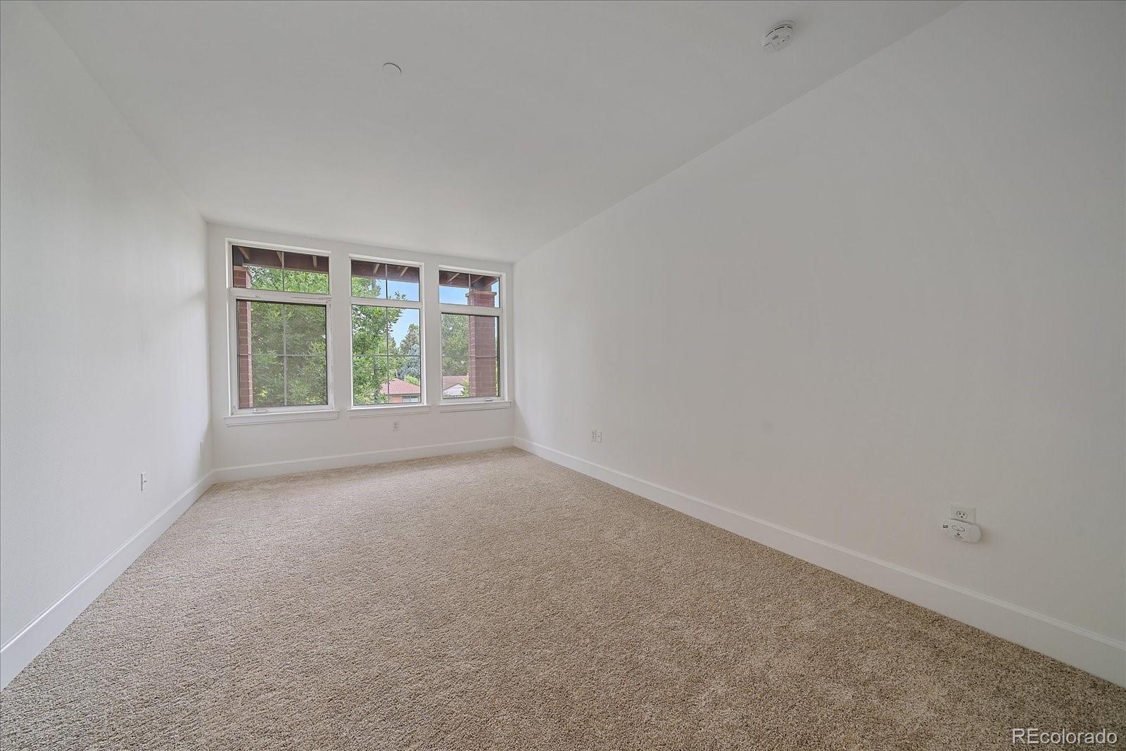MLS Image #22 for 300  hudson street,denver, Colorado