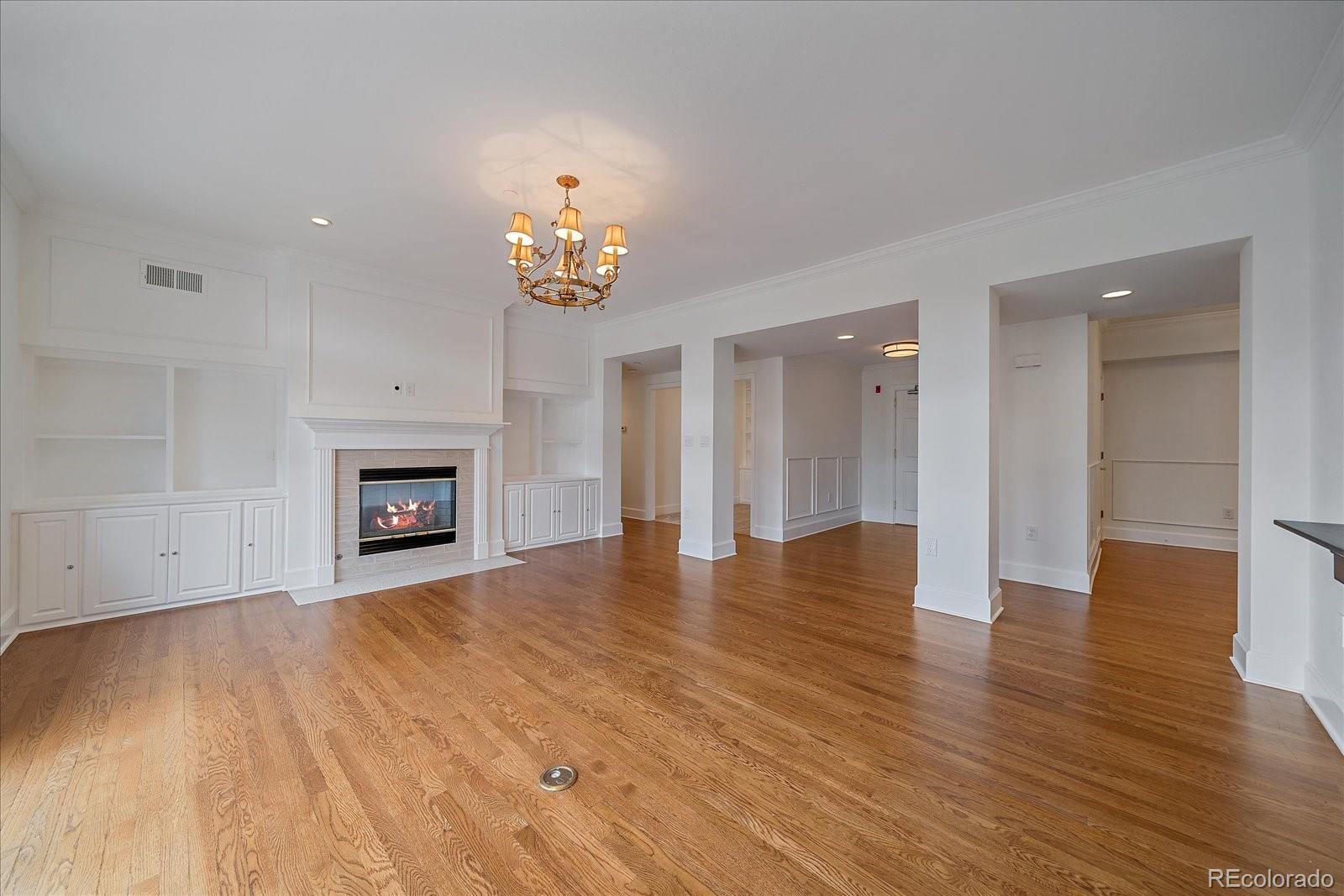 MLS Image #4 for 300  hudson street,denver, Colorado