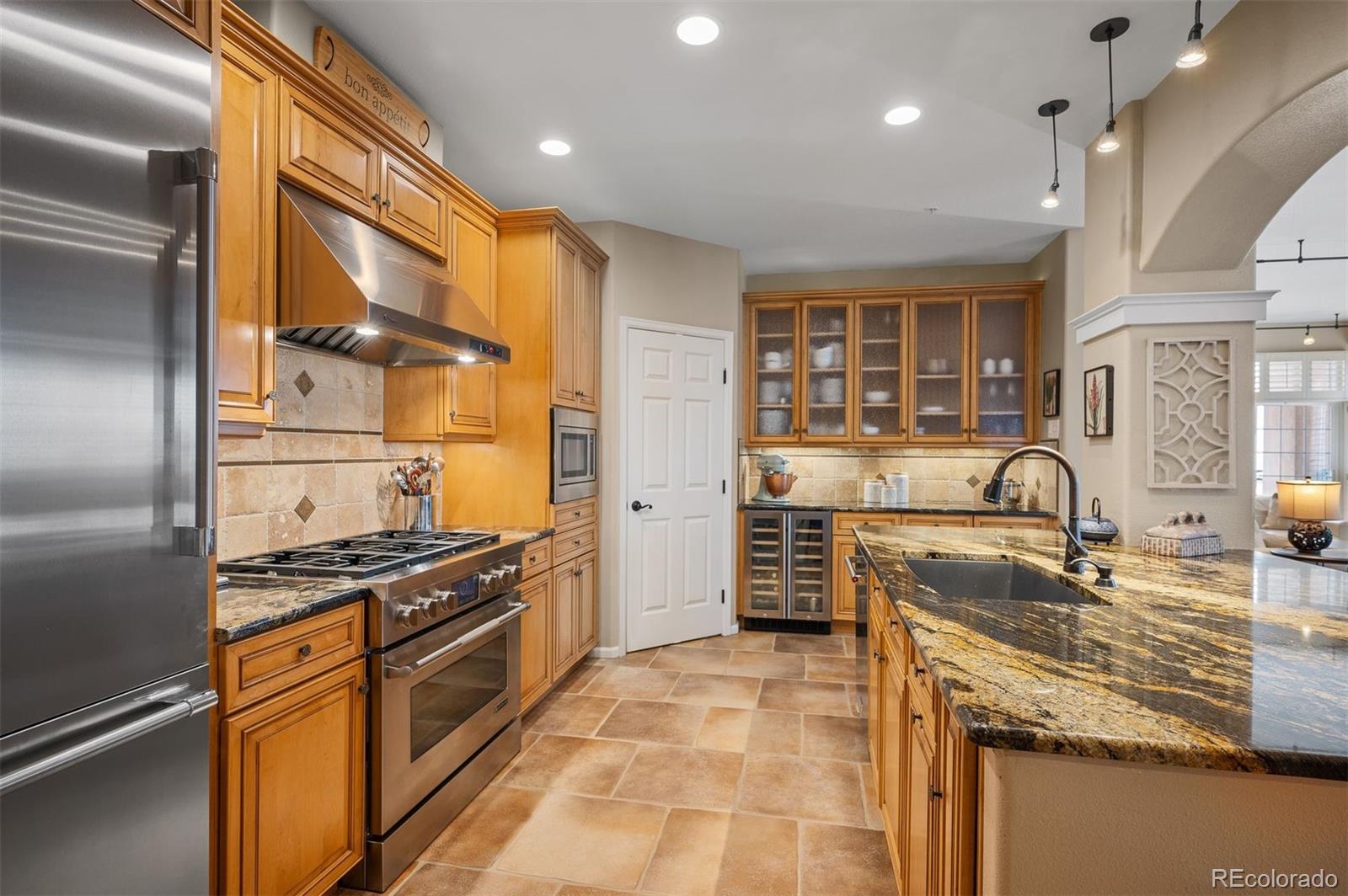 MLS Image #18 for 1140  cherokee street 401,denver, Colorado