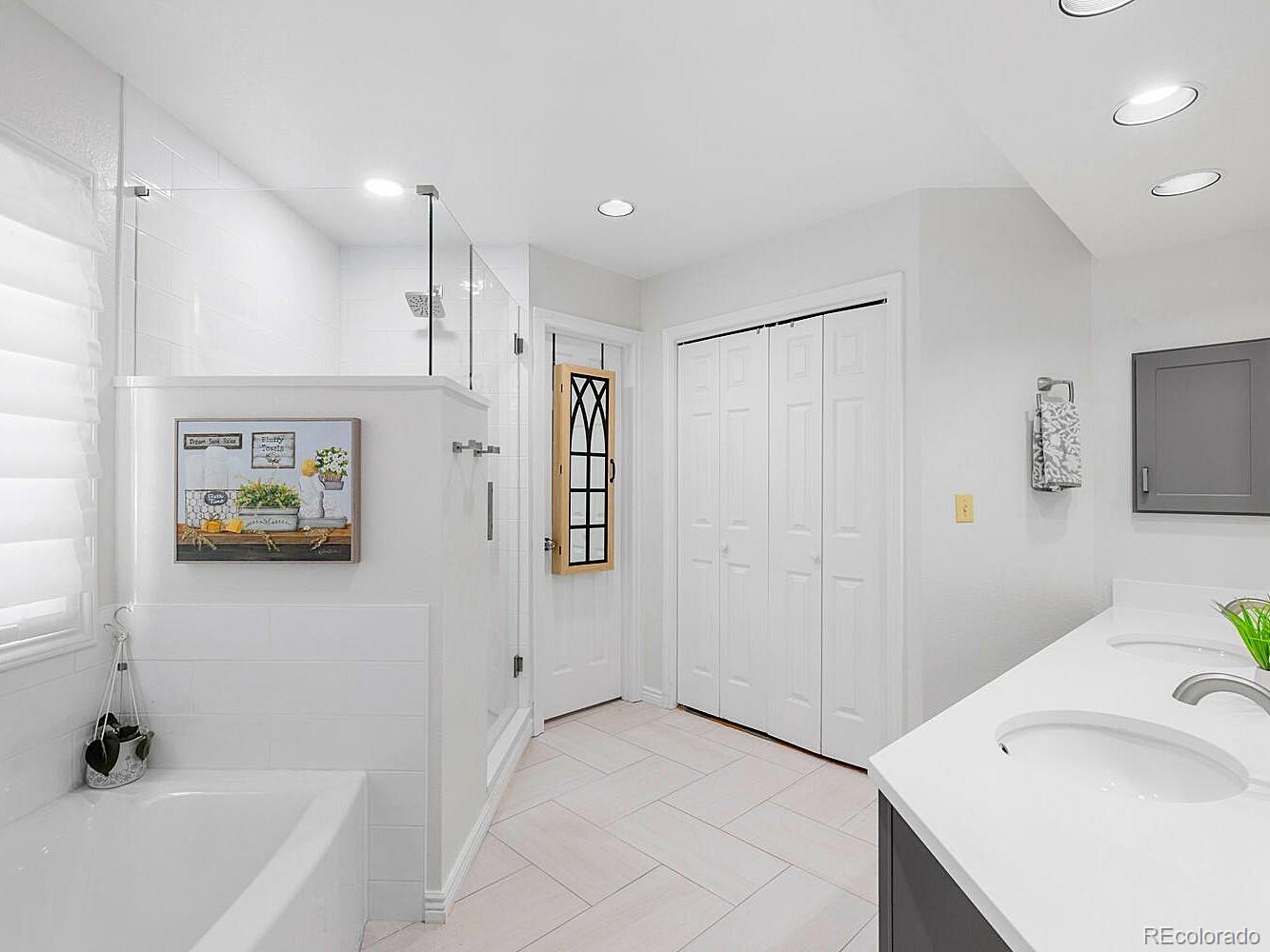 MLS Image #19 for 4841 s yukon street,denver, Colorado