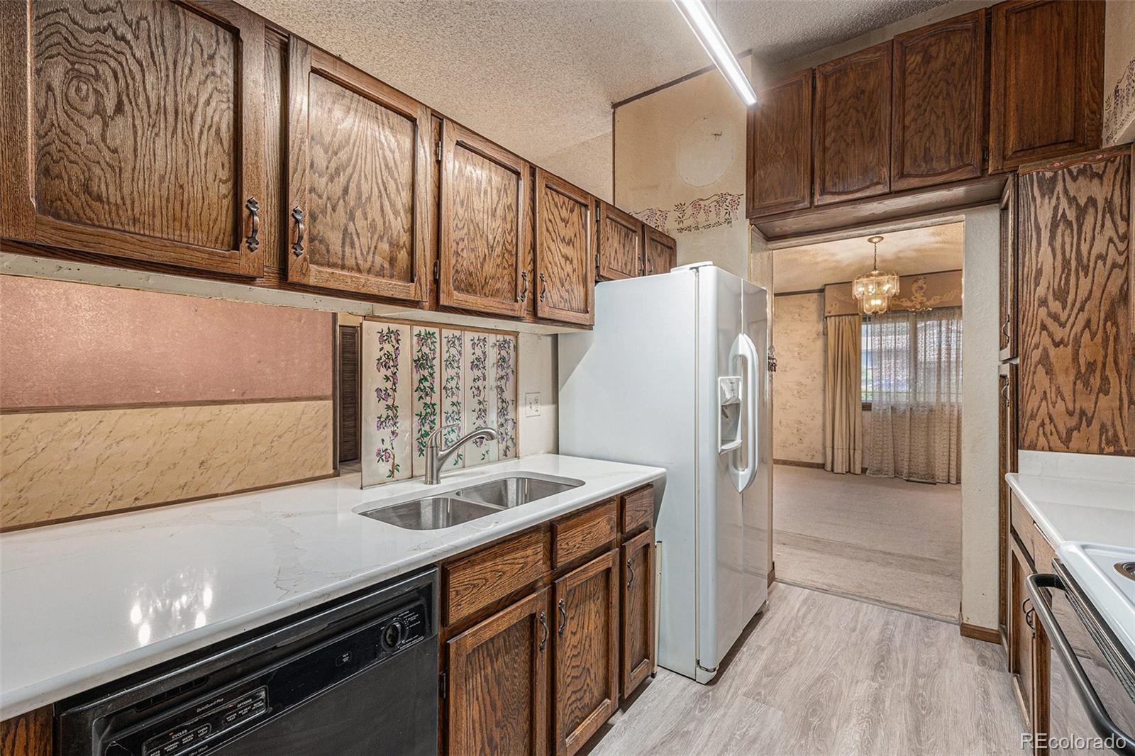 MLS Image #11 for 1401 s paris court,aurora, Colorado