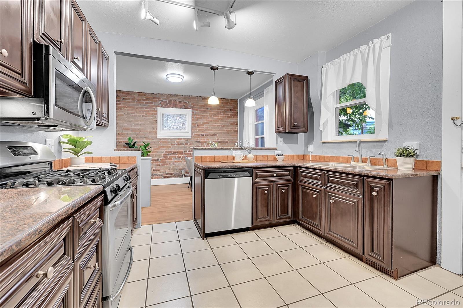 MLS Image #10 for 1005 s pennsylvania street,denver, Colorado