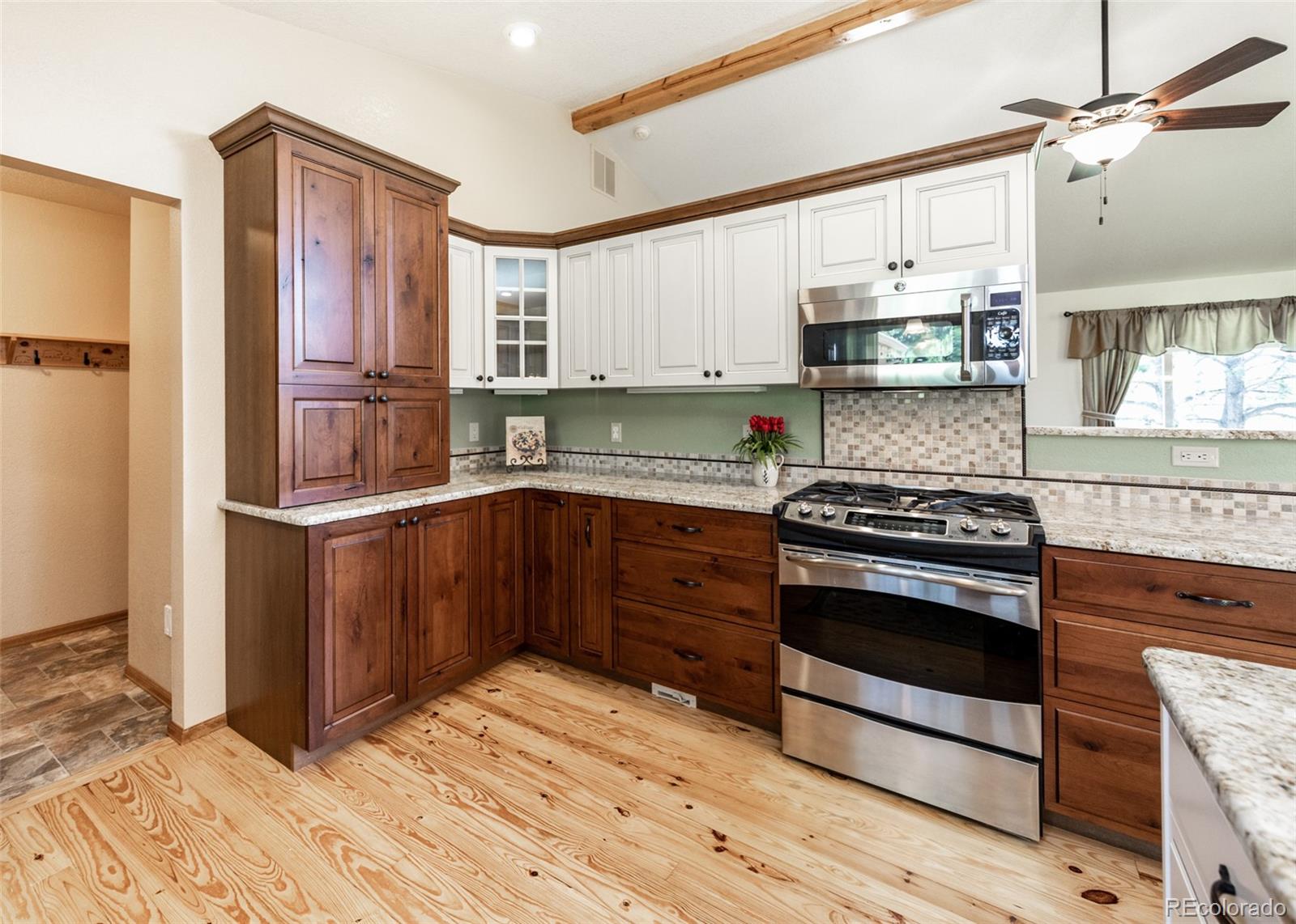 MLS Image #13 for 2602  southpark road,florissant, Colorado