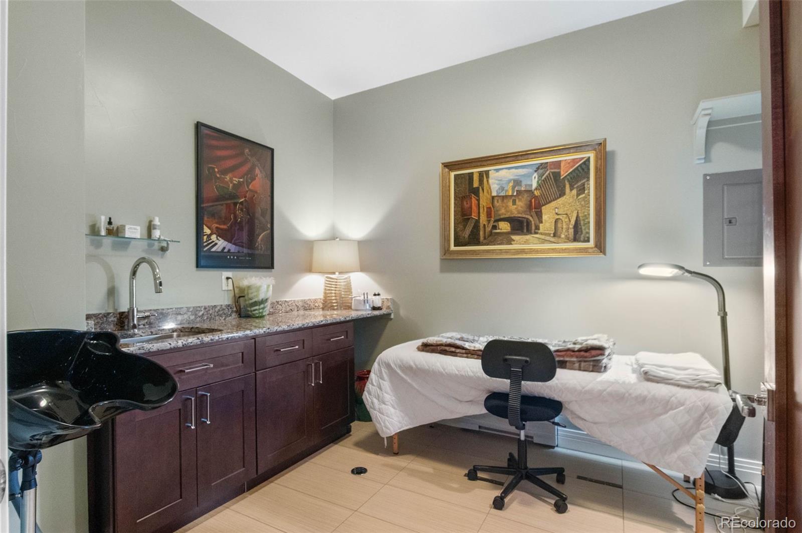 MLS Image #36 for 1344 s saint paul street,denver, Colorado