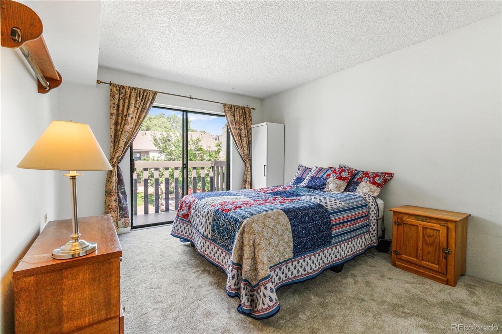 MLS Image #10 for 3550 s harlan street,denver, Colorado