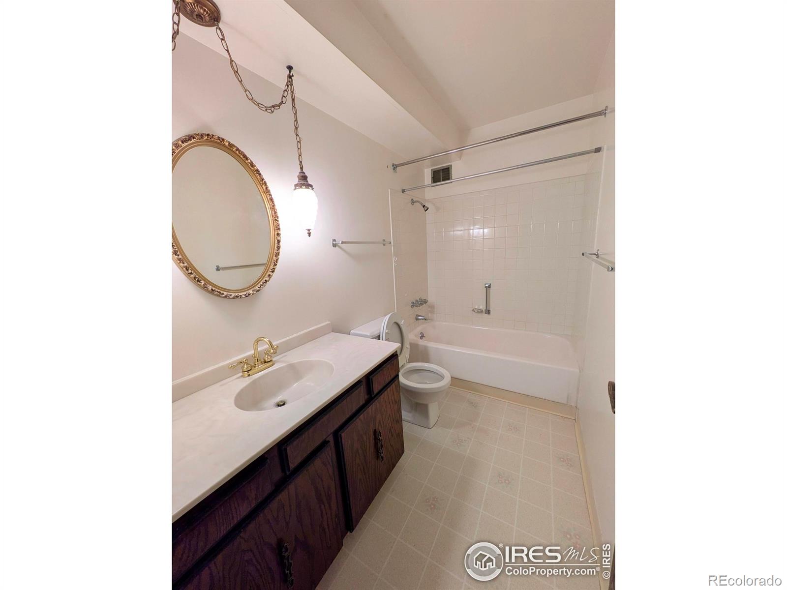 MLS Image #8 for 7040 e girard avenue,denver, Colorado