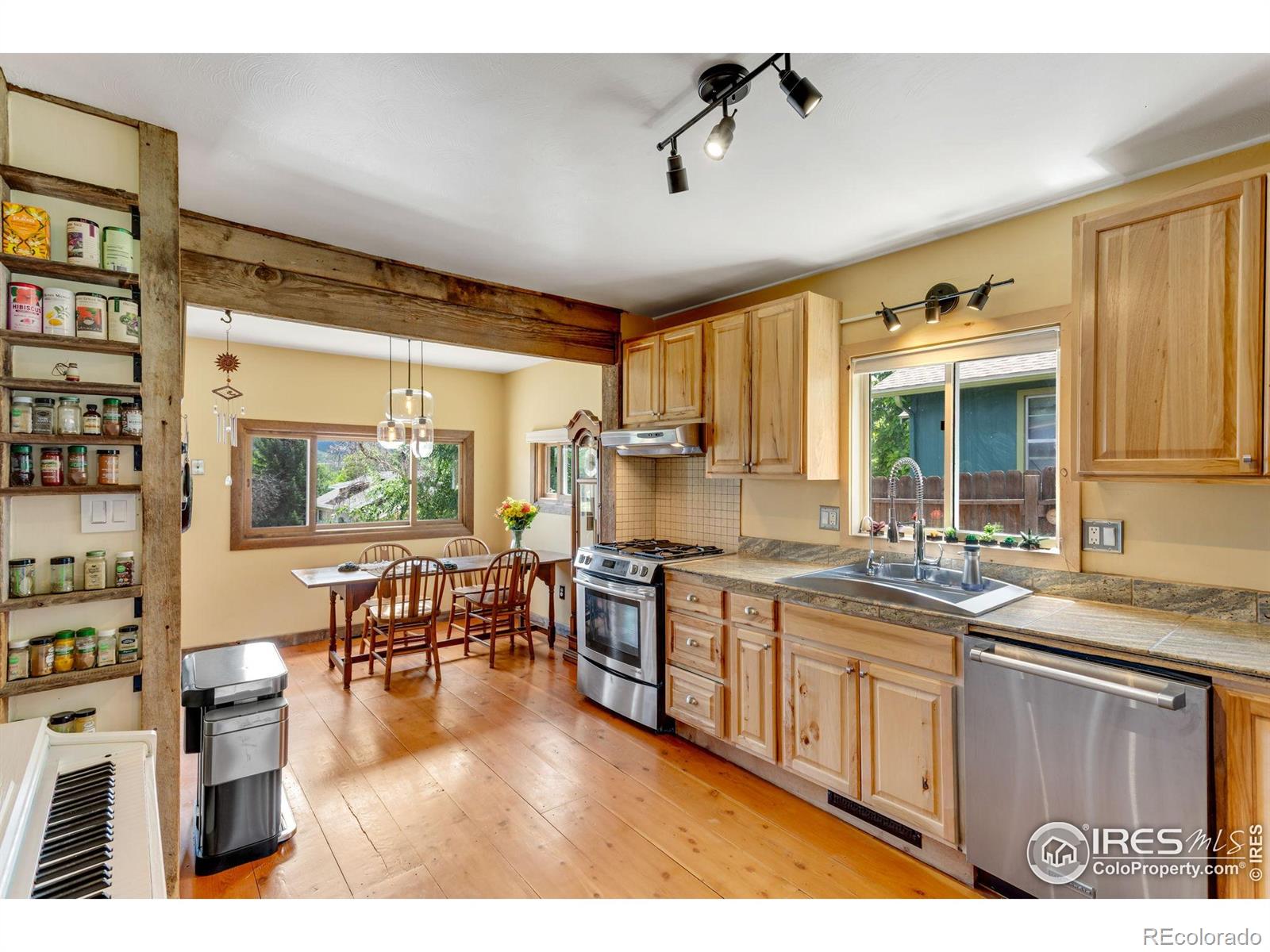 MLS Image #15 for 208  main street,lyons, Colorado