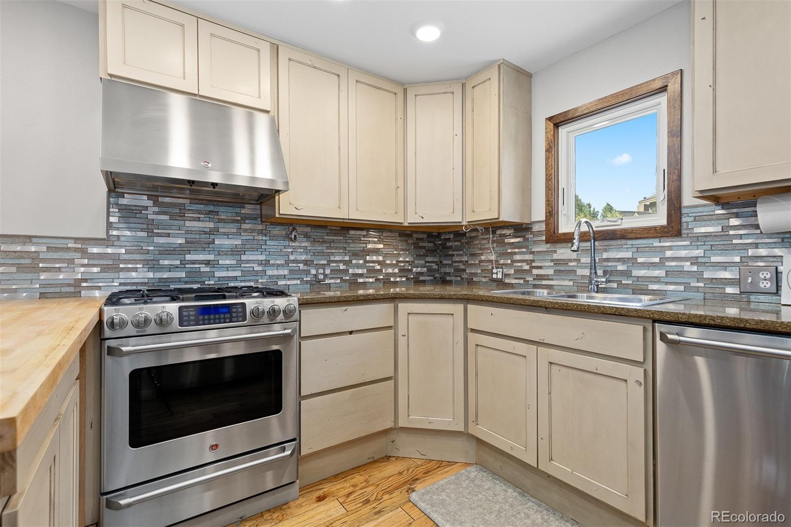 MLS Image #9 for 329 n chipmunk circle,silverthorne, Colorado