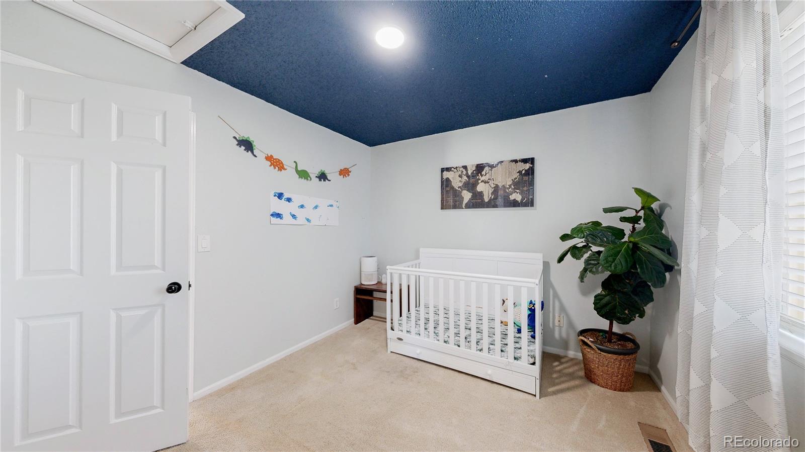 MLS Image #16 for 21570 e 40th place,denver, Colorado