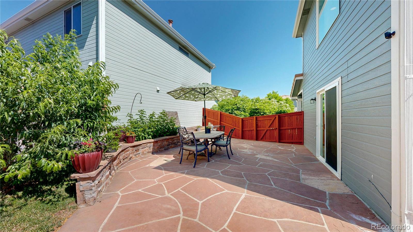 MLS Image #19 for 21570 e 40th place,denver, Colorado
