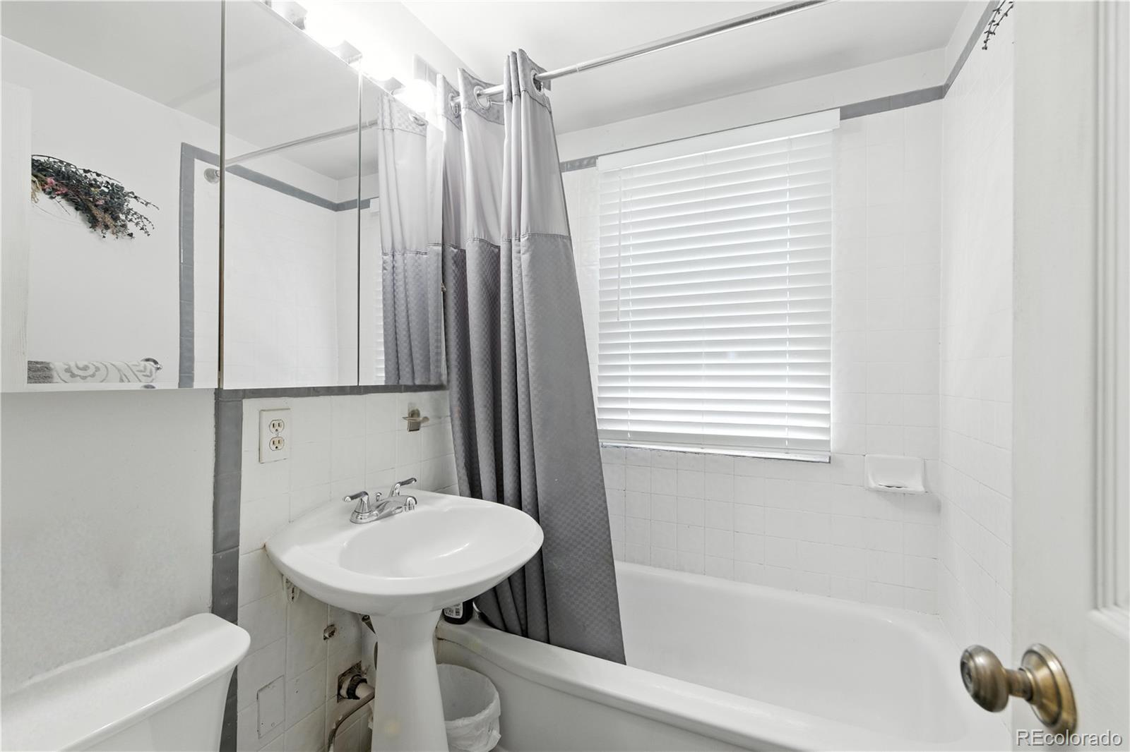 MLS Image #19 for 6890 w 55th place,arvada, Colorado