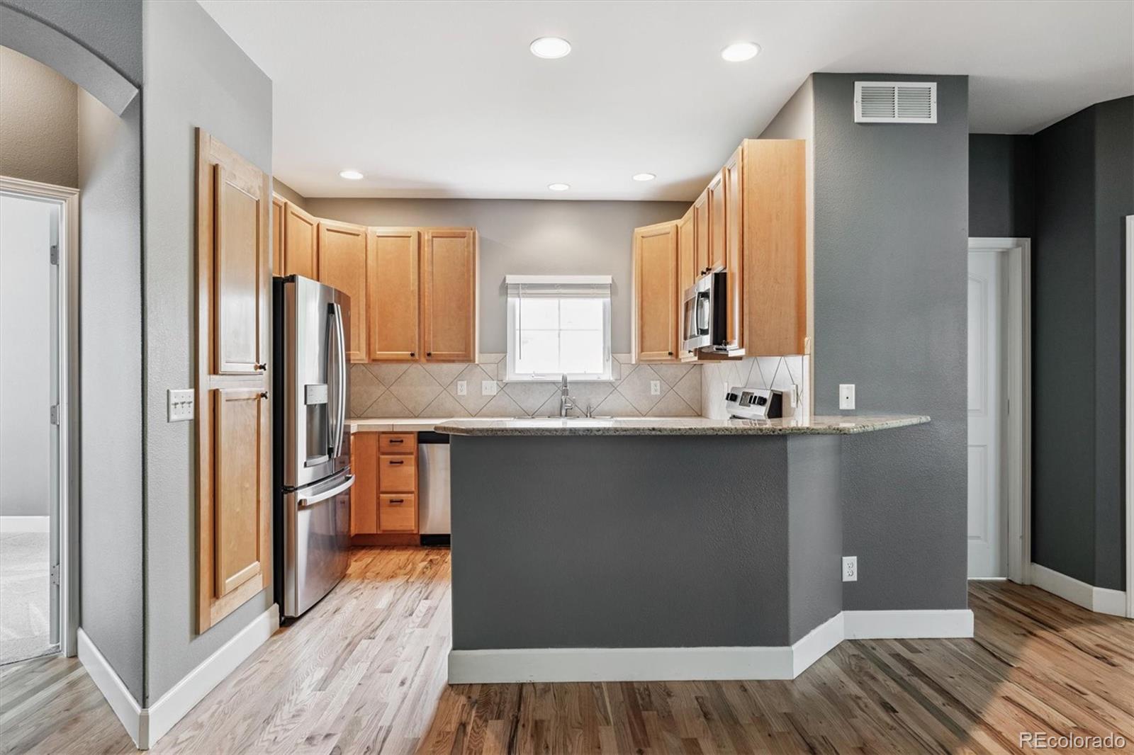 MLS Image #5 for 809  welch avenue,berthoud, Colorado