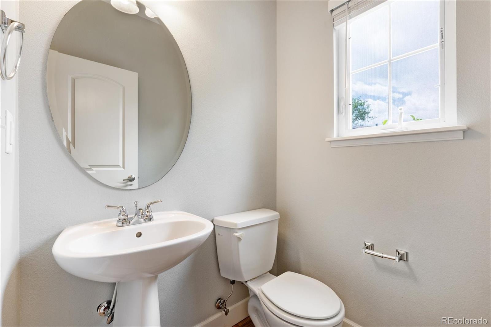 MLS Image #7 for 809  welch avenue,berthoud, Colorado