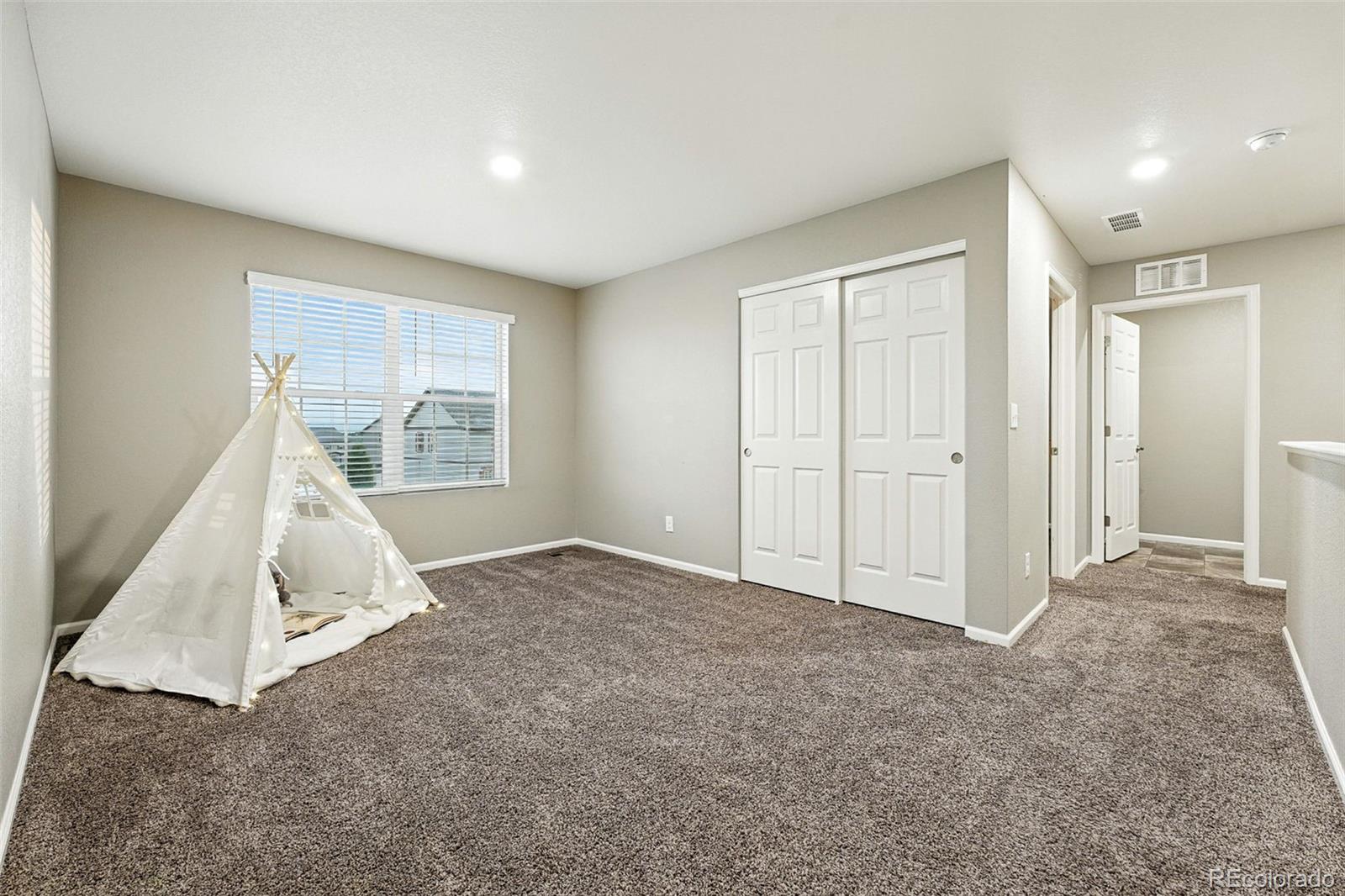 MLS Image #24 for 4439 s valdai way,aurora, Colorado