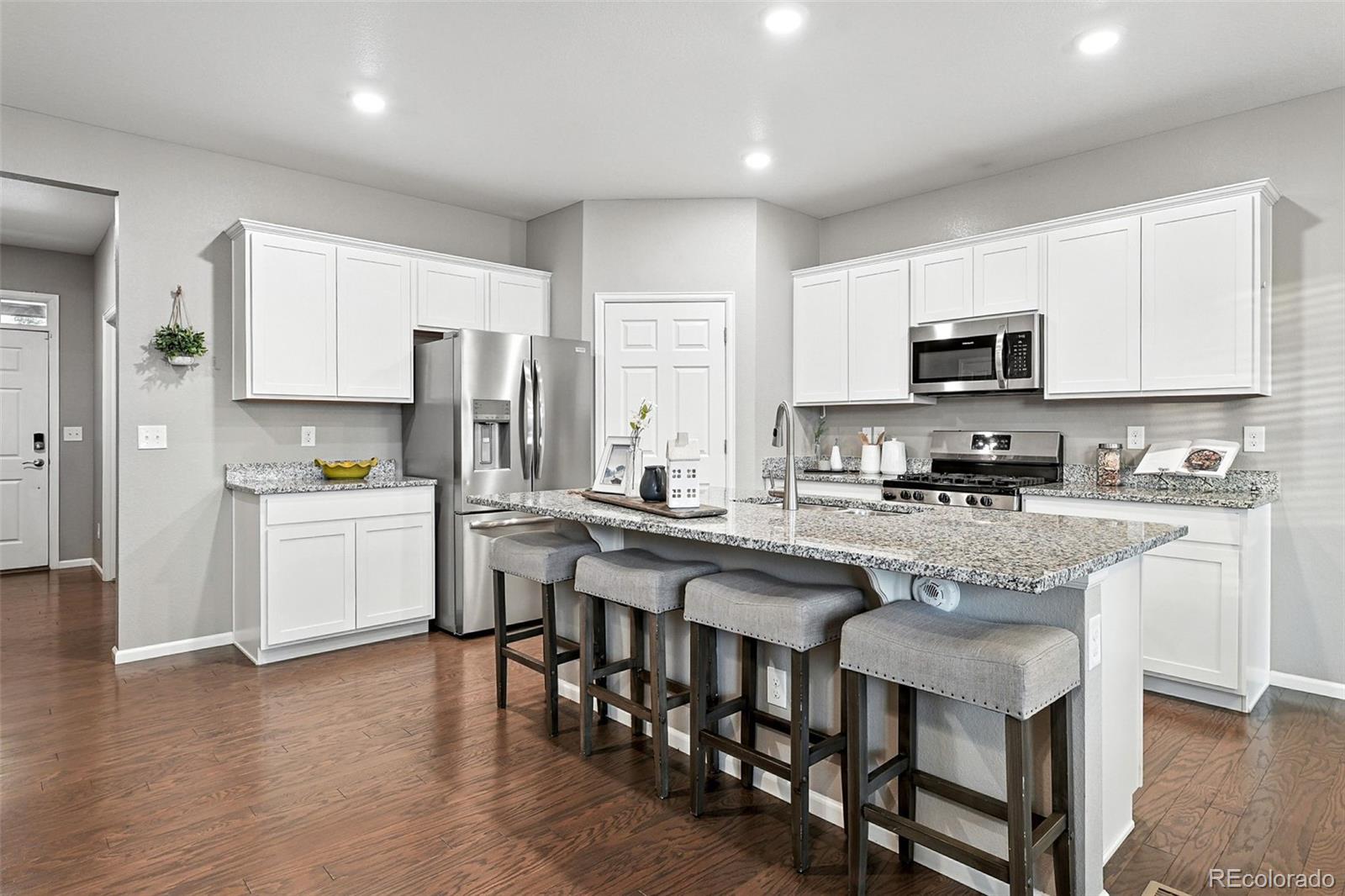 MLS Image #3 for 4439 s valdai way,aurora, Colorado