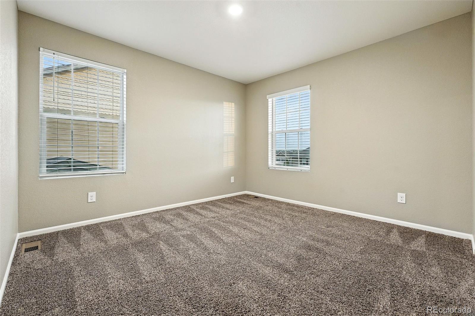 MLS Image #32 for 4439 s valdai way,aurora, Colorado