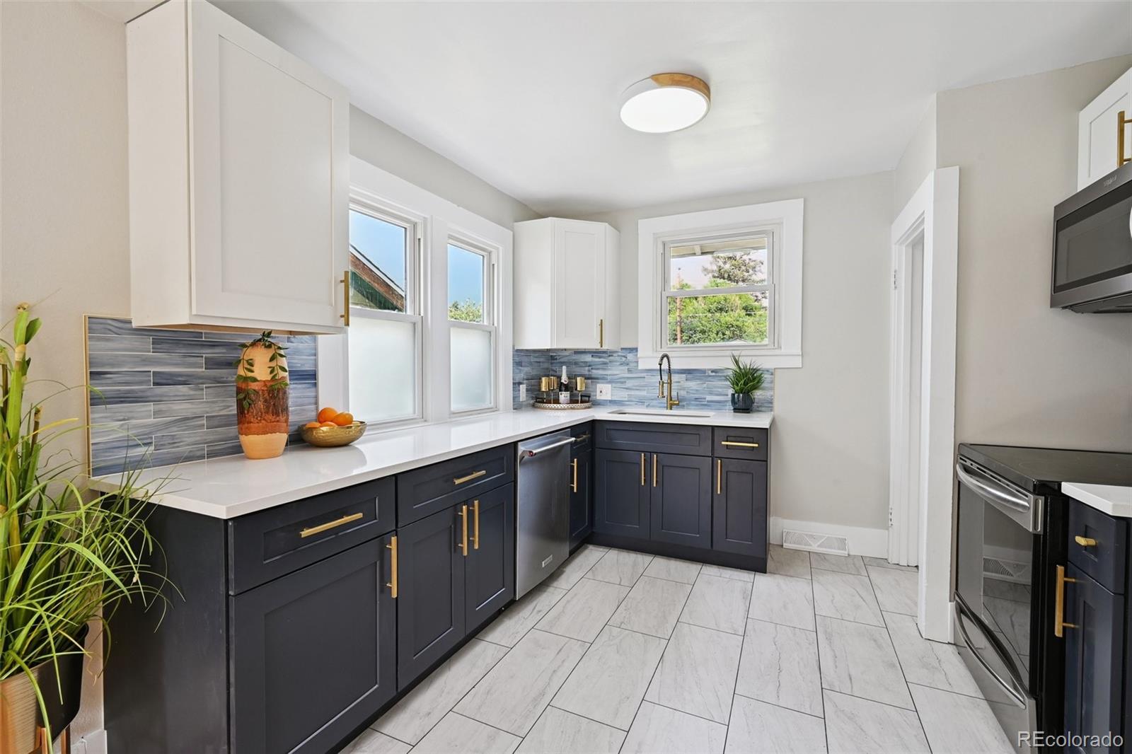MLS Image #9 for 3226 s grant street,englewood, Colorado