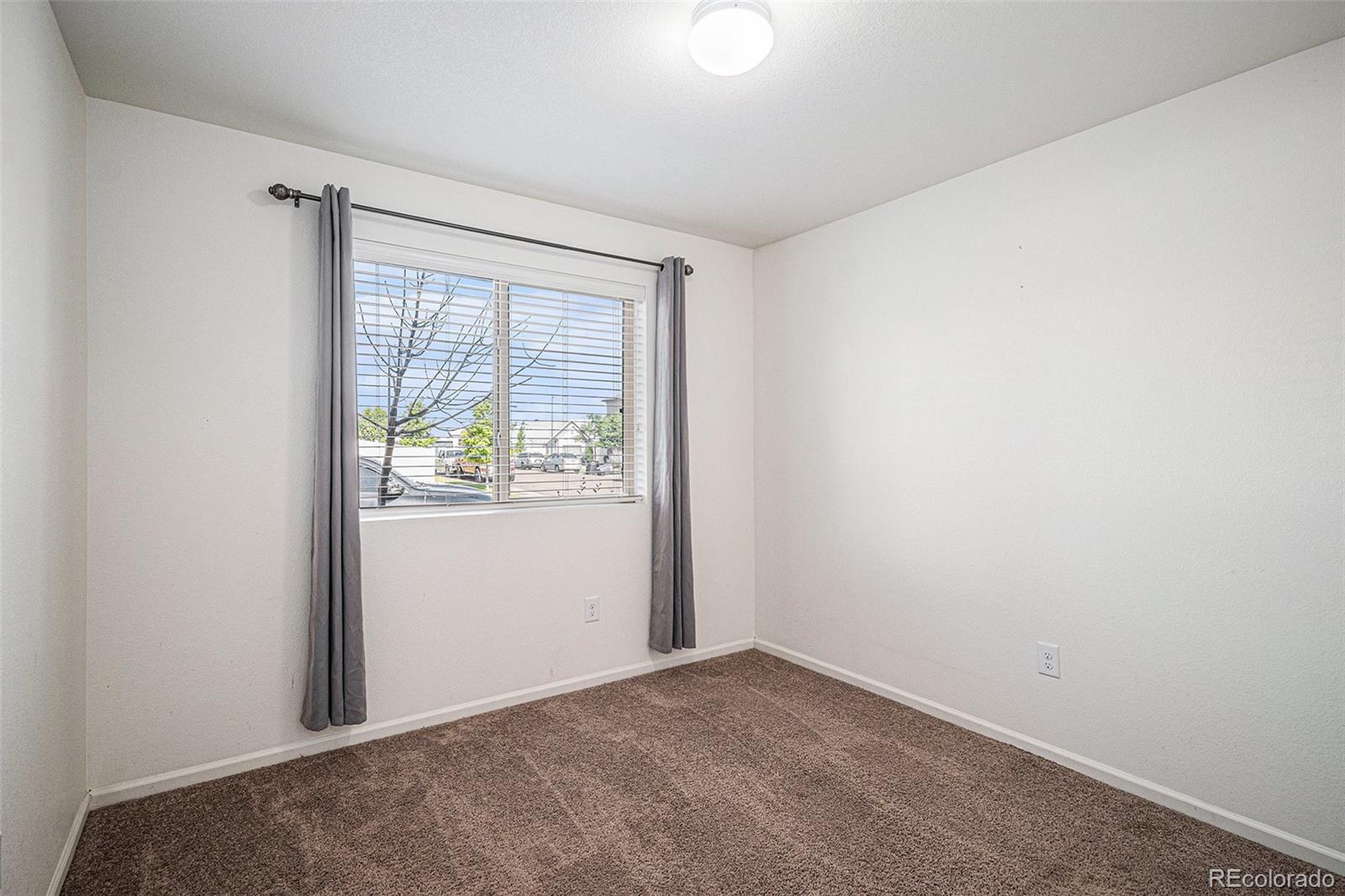 MLS Image #11 for 5048 n andes street,denver, Colorado