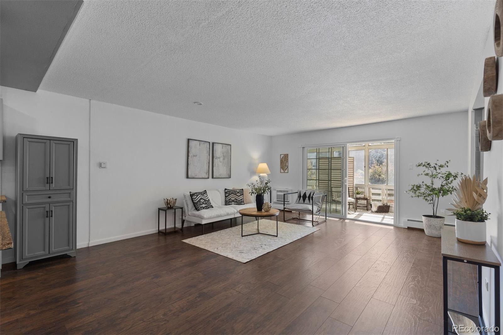 MLS Image #14 for 610 s clinton street,denver, Colorado