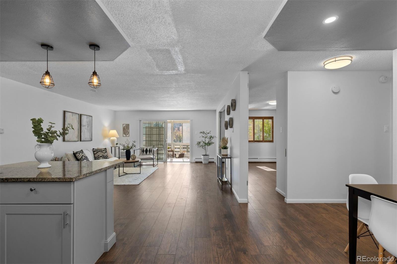 MLS Image #4 for 610 s clinton street,denver, Colorado