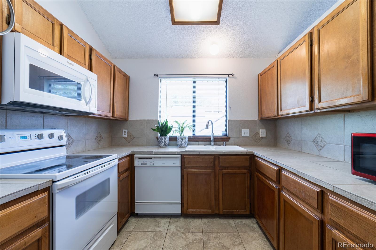 MLS Image #10 for 4795 s zeno street,aurora, Colorado