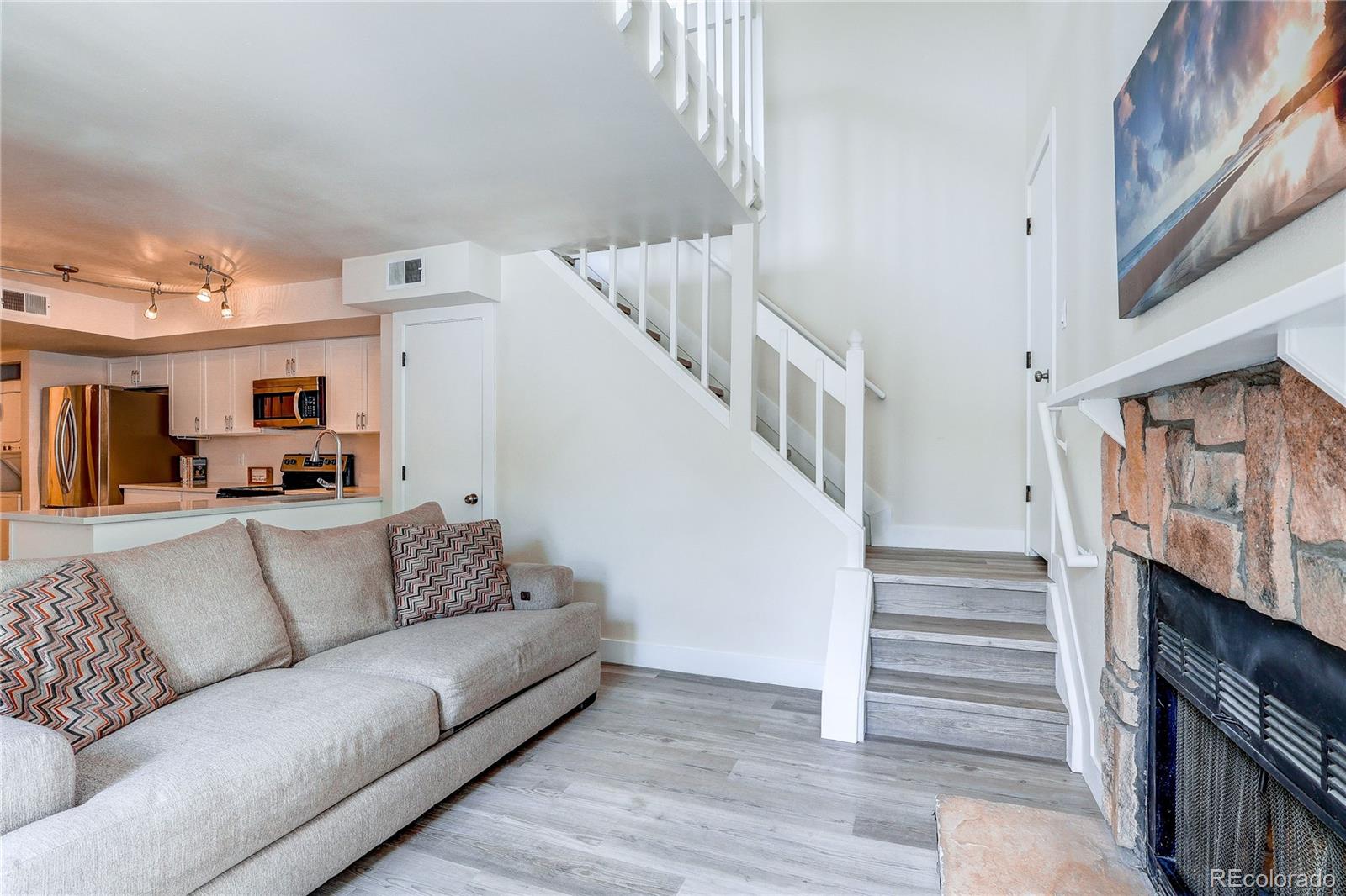 MLS Image #2 for 919 s dawson way,aurora, Colorado