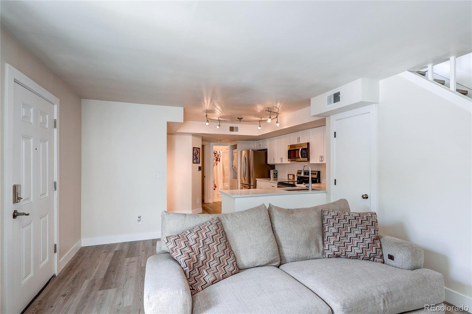 MLS Image #7 for 919 s dawson way,aurora, Colorado