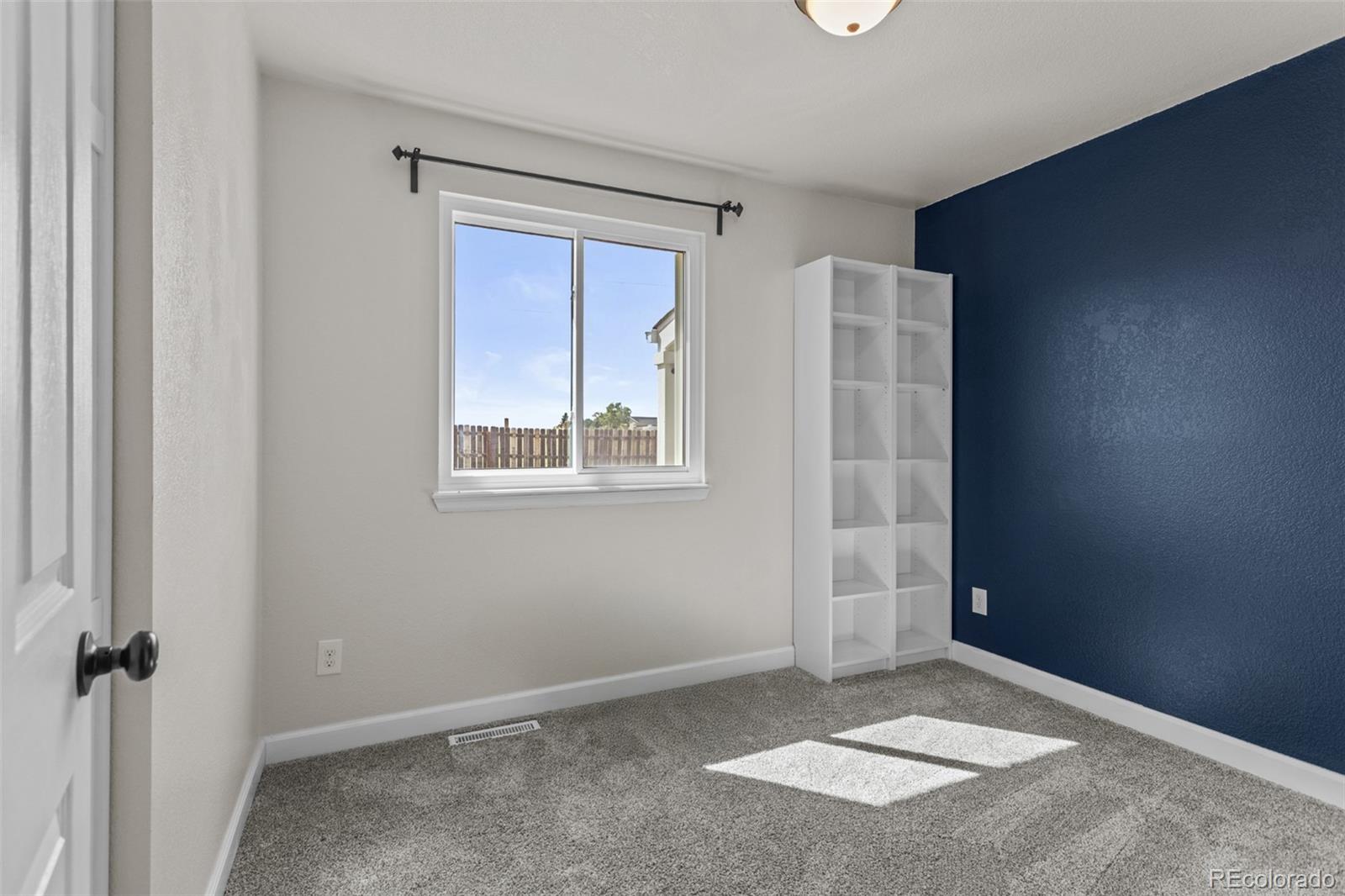 MLS Image #5 for 8979  lariat loop,elizabeth, Colorado