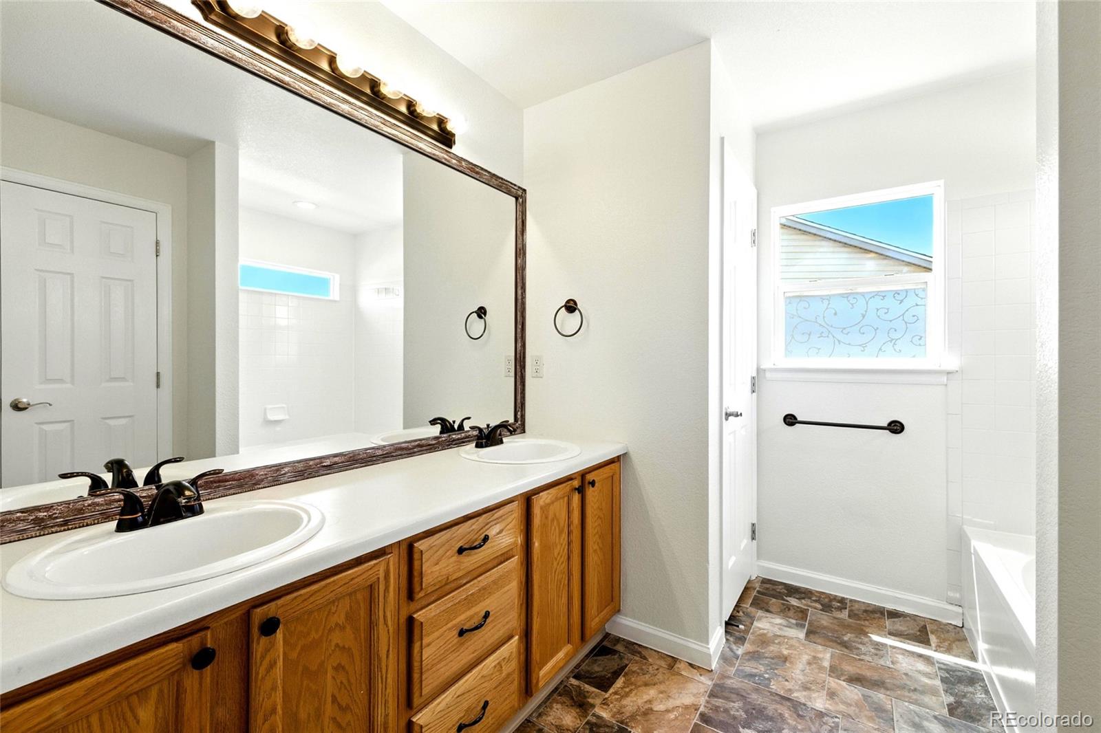 MLS Image #14 for 5613 s sicily circle,aurora, Colorado