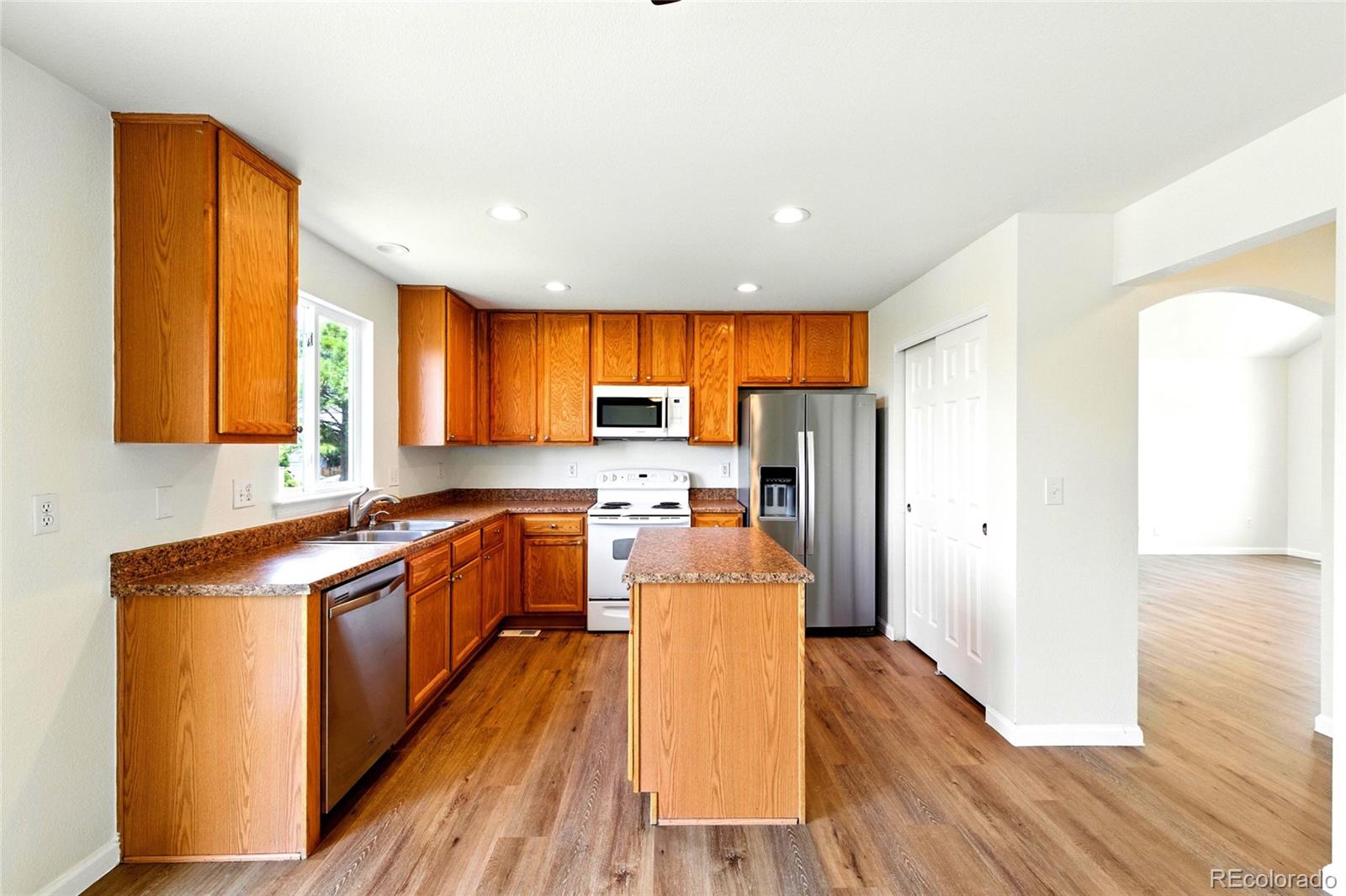 MLS Image #6 for 5613 s sicily circle,aurora, Colorado