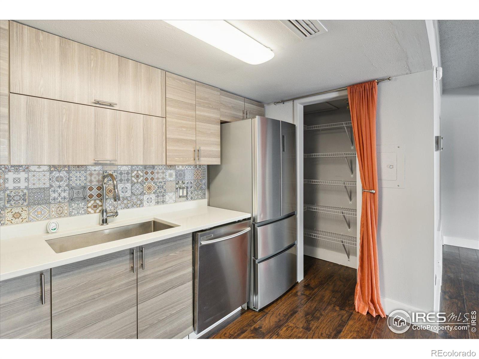 MLS Image #6 for 9995 e harvard avenue,denver, Colorado