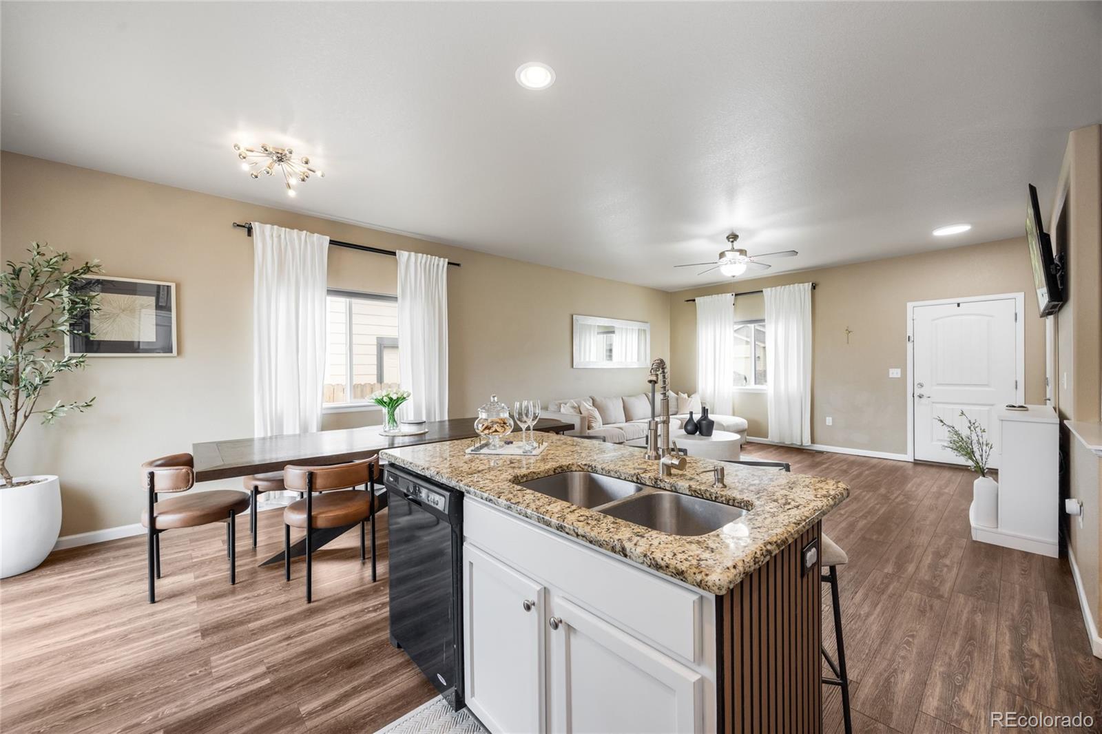 MLS Image #11 for 710  village drive,milliken, Colorado